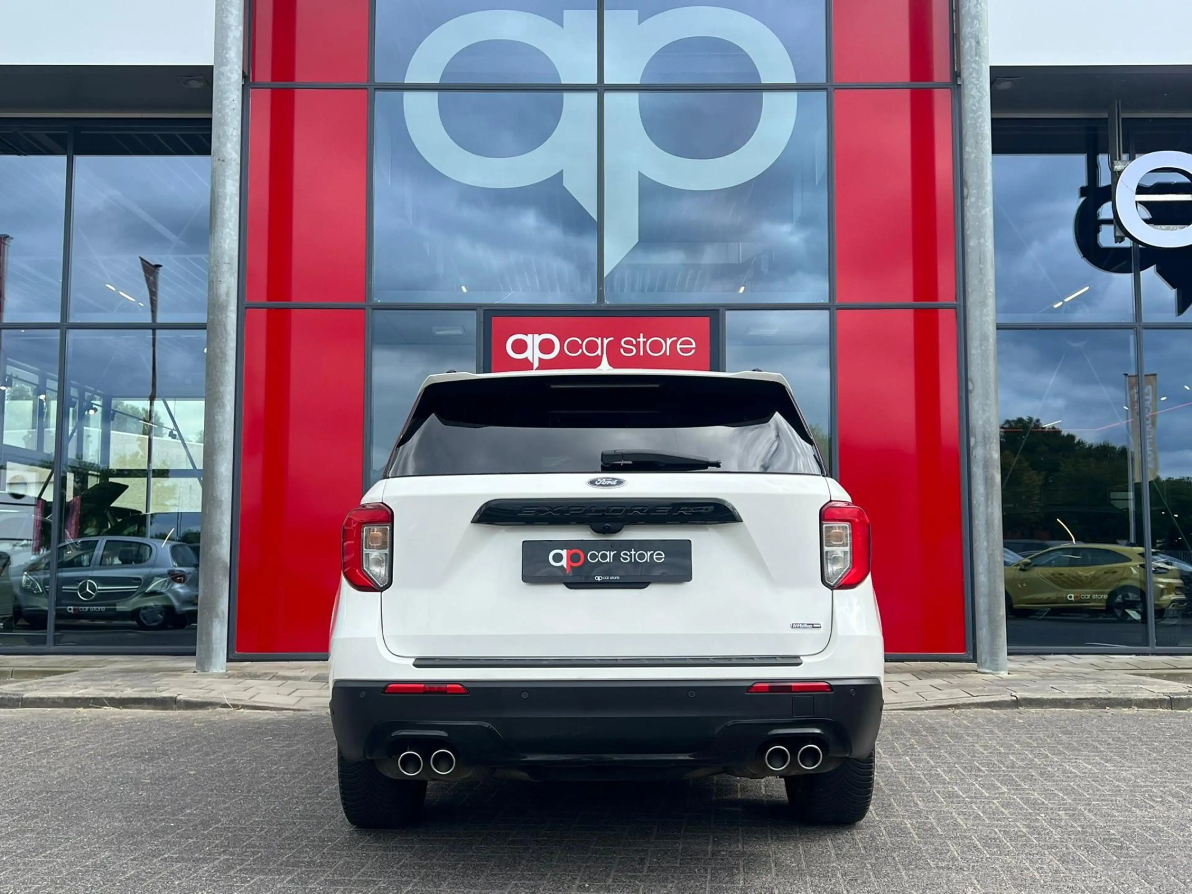 Ford Explorer 3.0 V6 EcoBoost PHEV ST-Line — photo 6