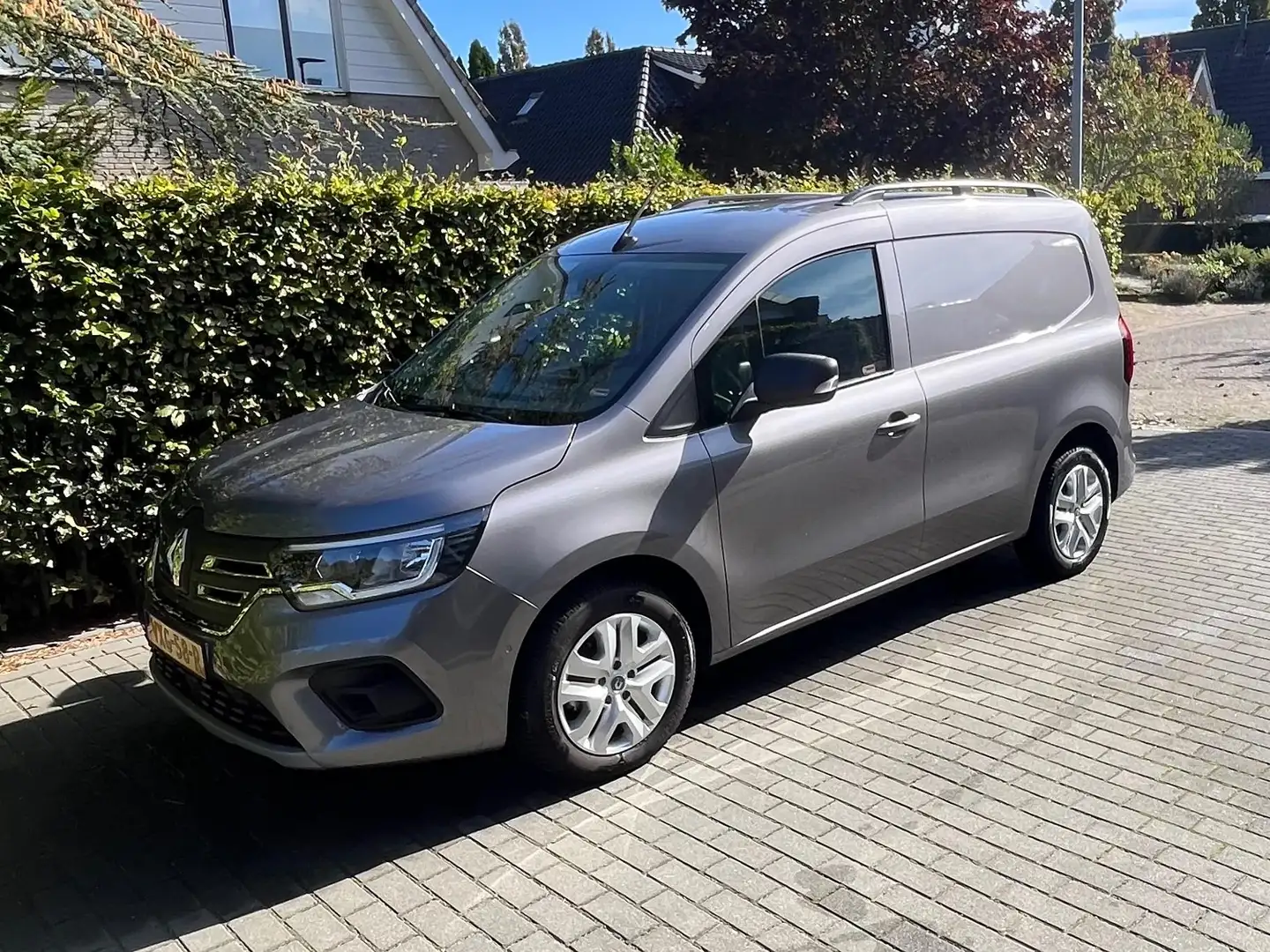Renault Kangoo E-TECH Extra Open Sesame. Veel opties. Brons - 1