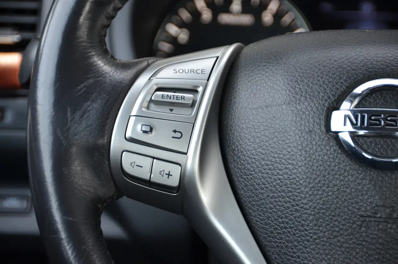 Nissan Altima снимка Nissan Altima