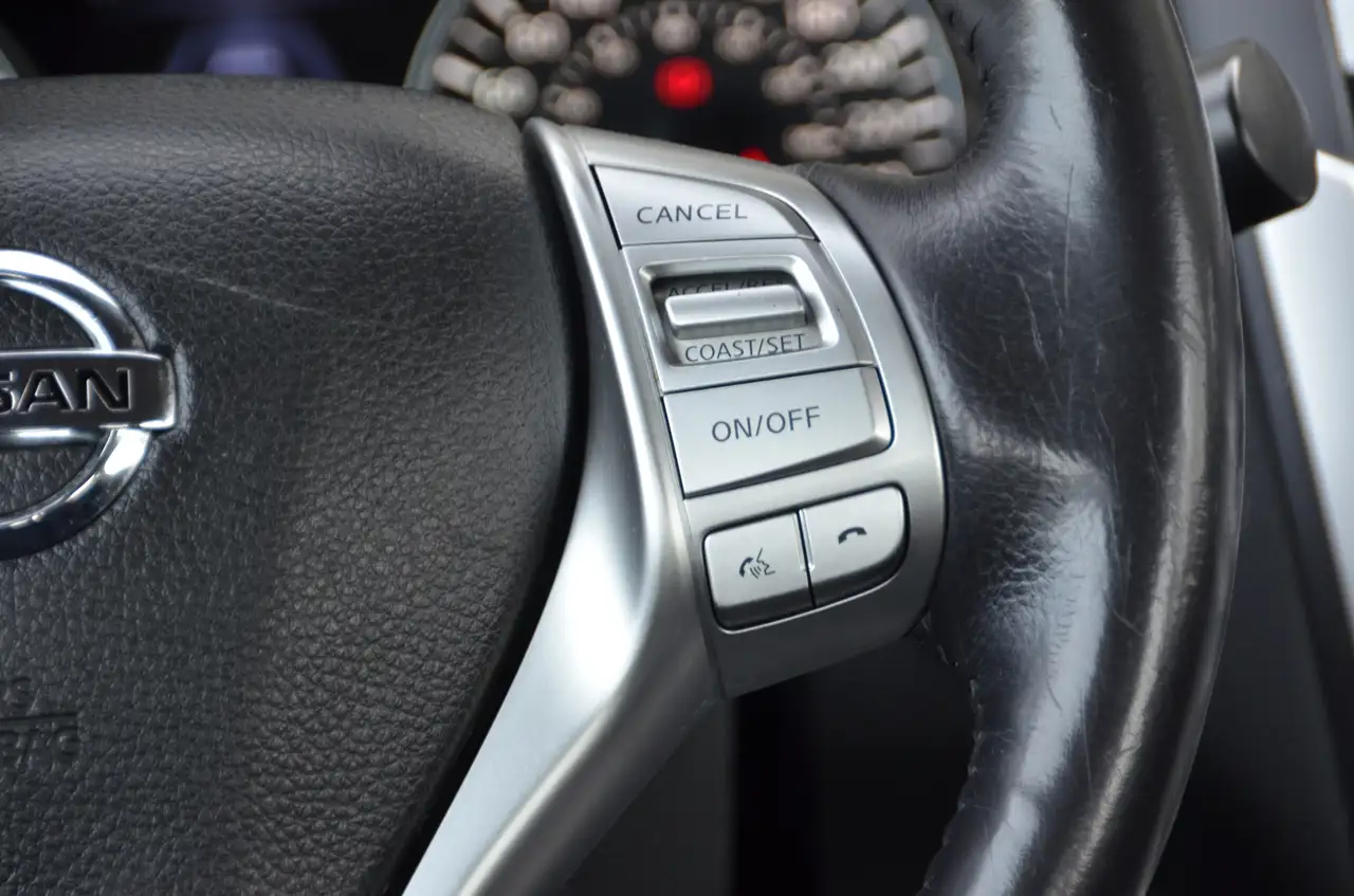 Nissan Altima снимка Nissan Altima