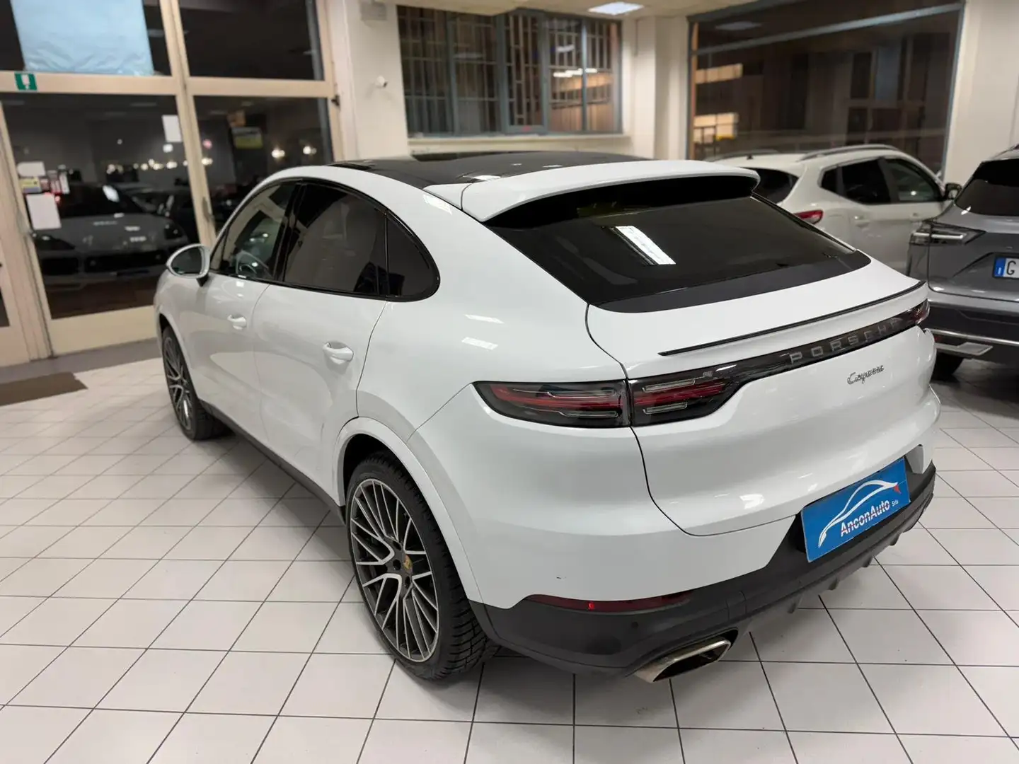 Porsche Cayenne Cayenne Coupe 3.0 tiptronic Blanc - 2
