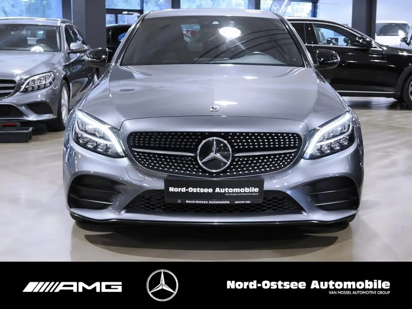 Mercedes-Benz C 180 AMG NIGHT PARKPAKET 9G NAVI SITZHZG Gris - 2