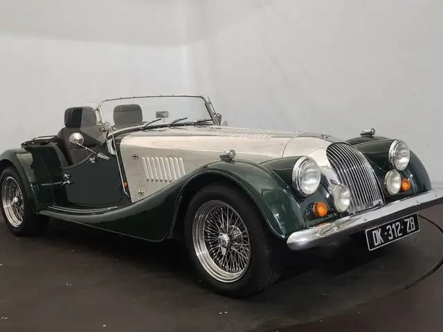 Morgan Plus 8