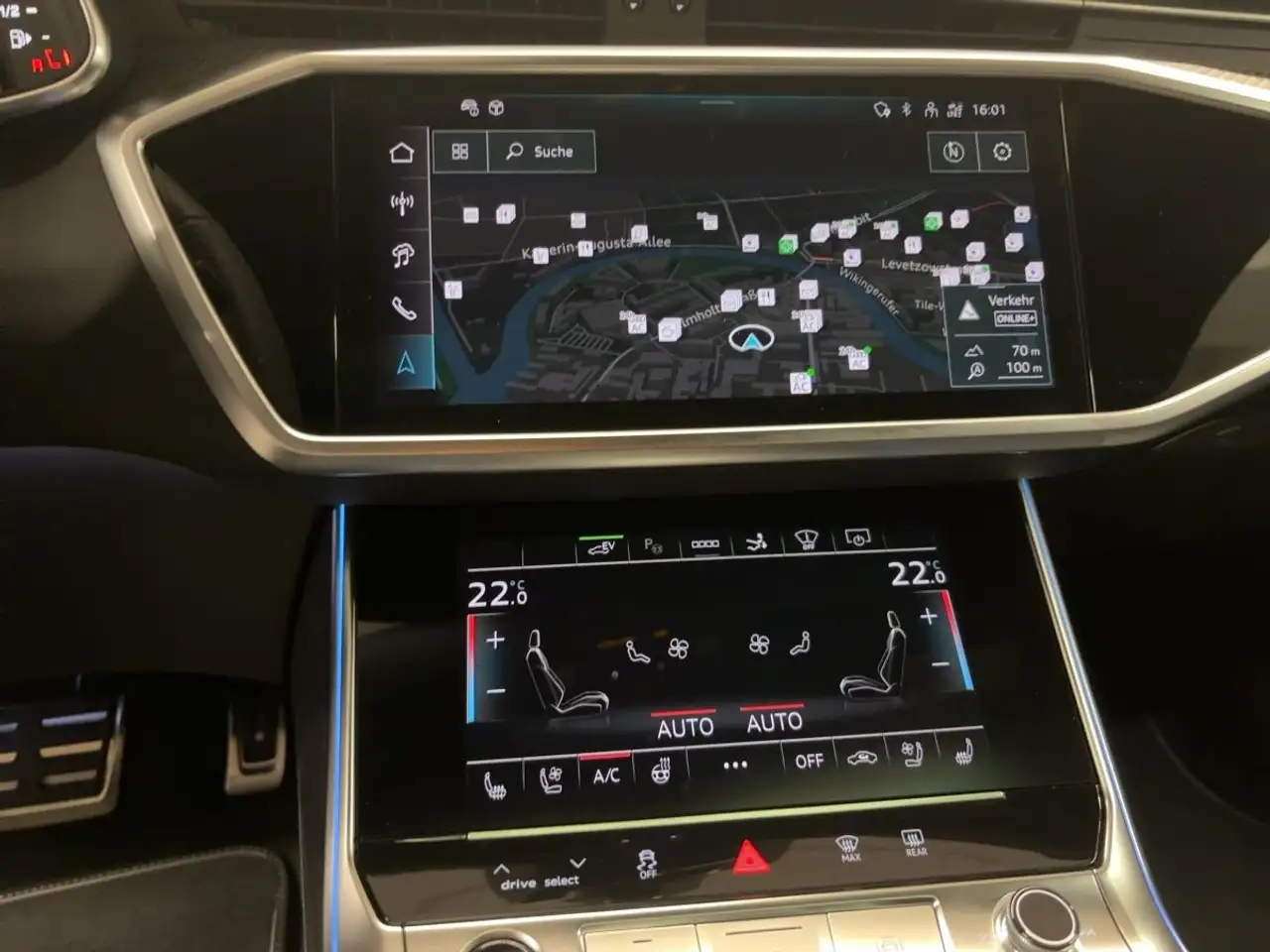 Audi A7 55 TFSI e quattro S tronic 14
