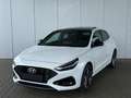 Hyundai i30 Fastback Go Plus 1.5 TGDI 48V DCT / Panoramadach / Weiß - thumbnail 1