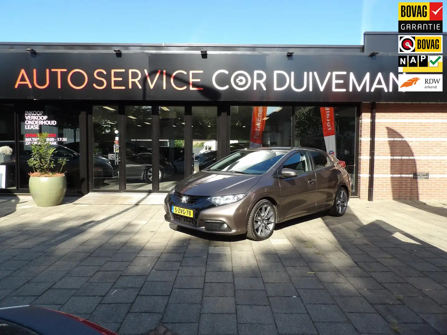 Honda Civic 1.8 Elegance Business Edition volledig onderhouden Braun - 1