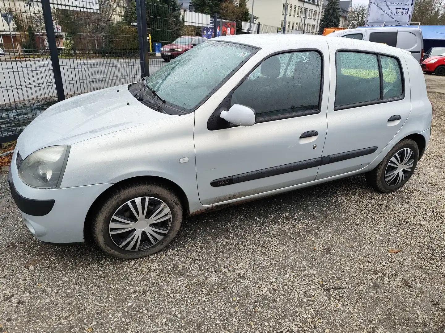 Renault Clio Clio  5-Türer 1.2 75 PS, Automatik Getriebe Silber - 1