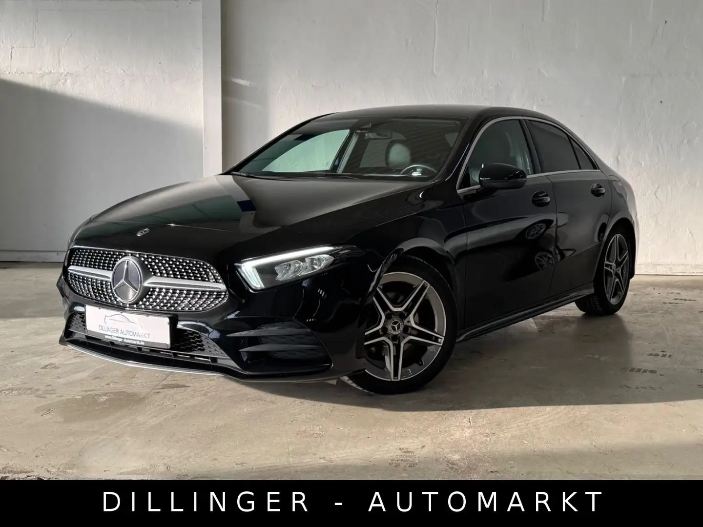 Mercedes-Benz A 180 d AMG Line 7G LED NAVI KAMERA Shz Tempomat Noir - 1