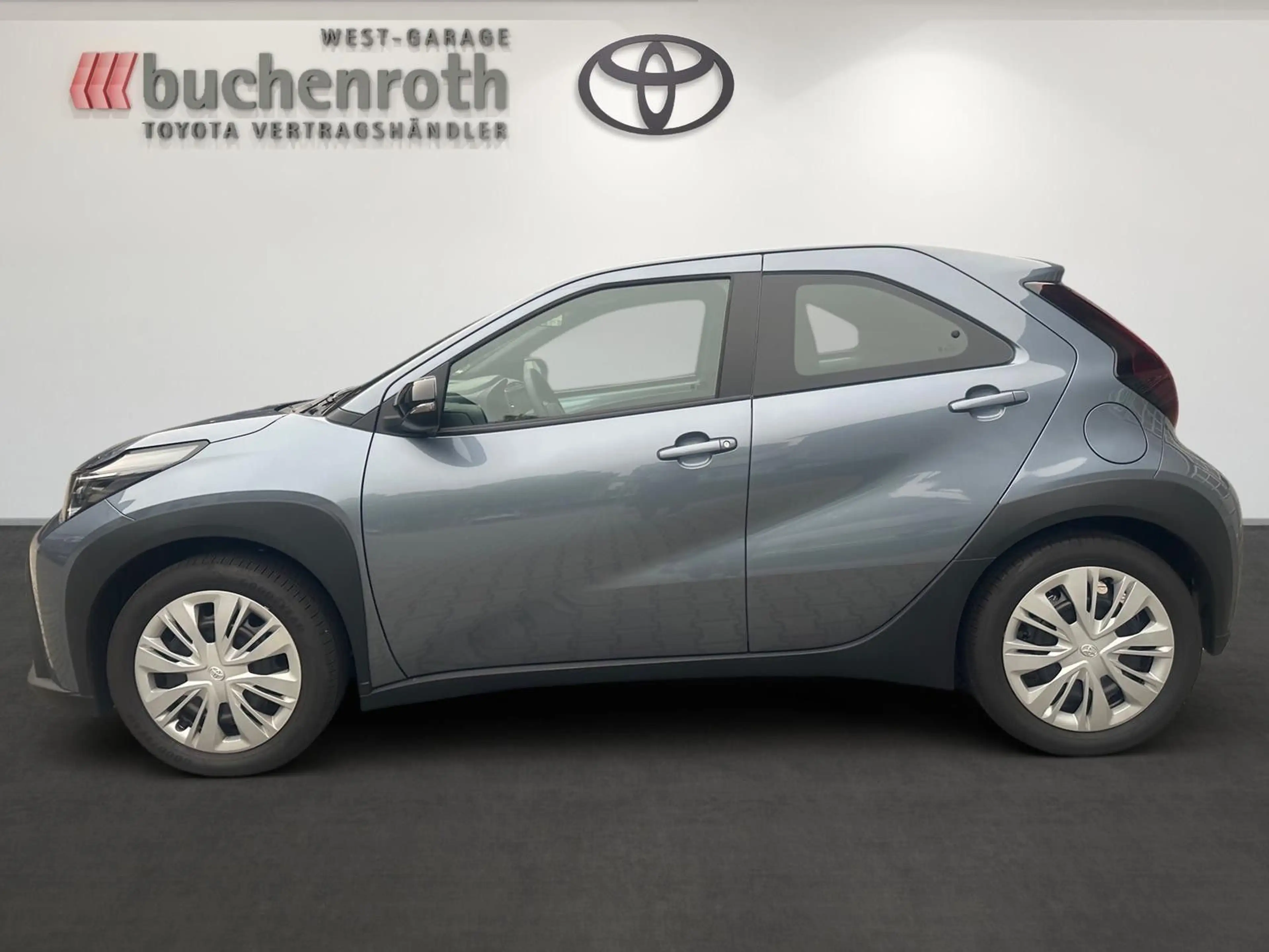 Toyota Aygo X Hybrid Pure +AppleCarplay/AndroidAuto — photo 8