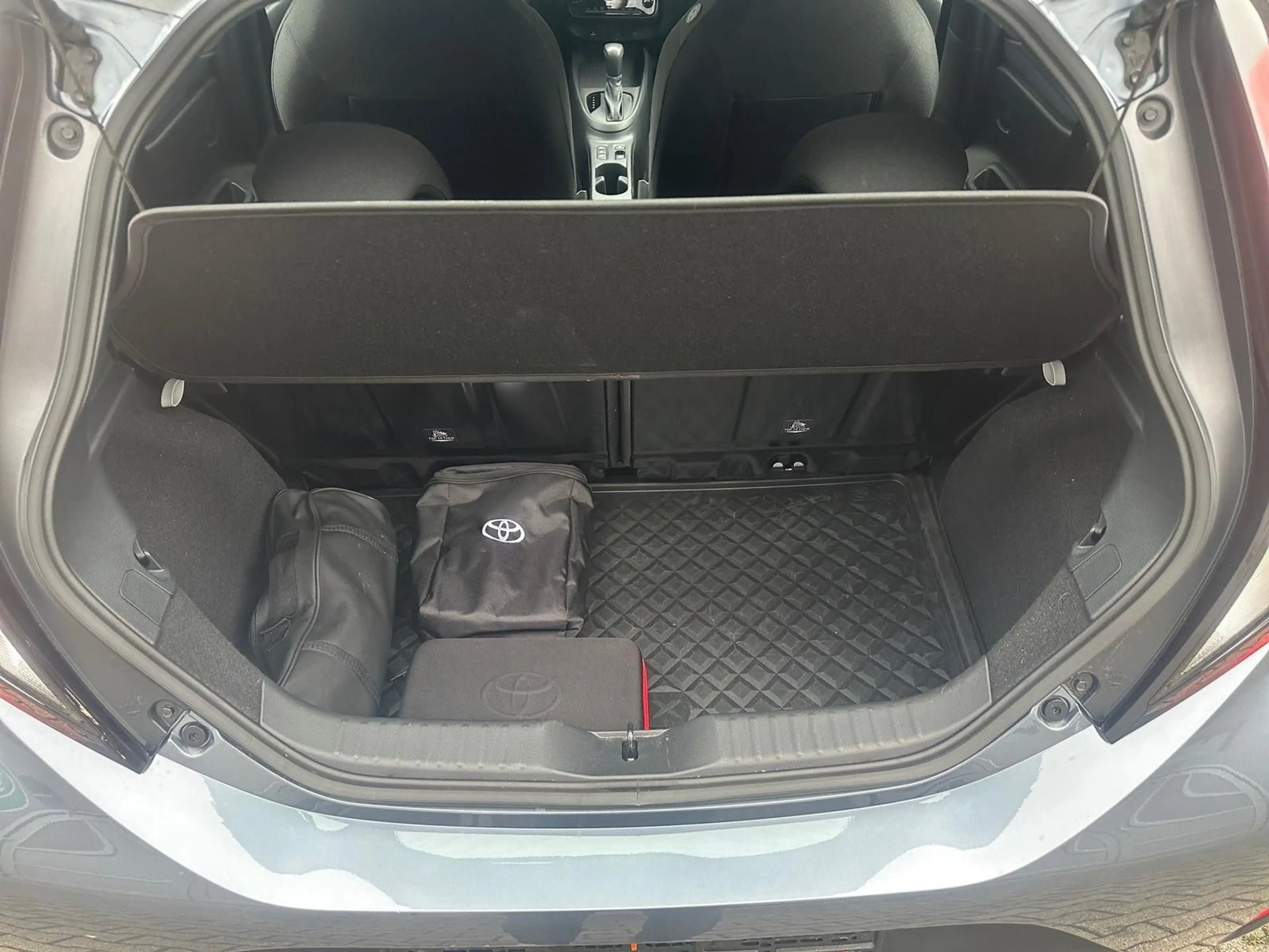 Toyota Aygo X Hybrid Pure +AppleCarplay/AndroidAuto — photo 14