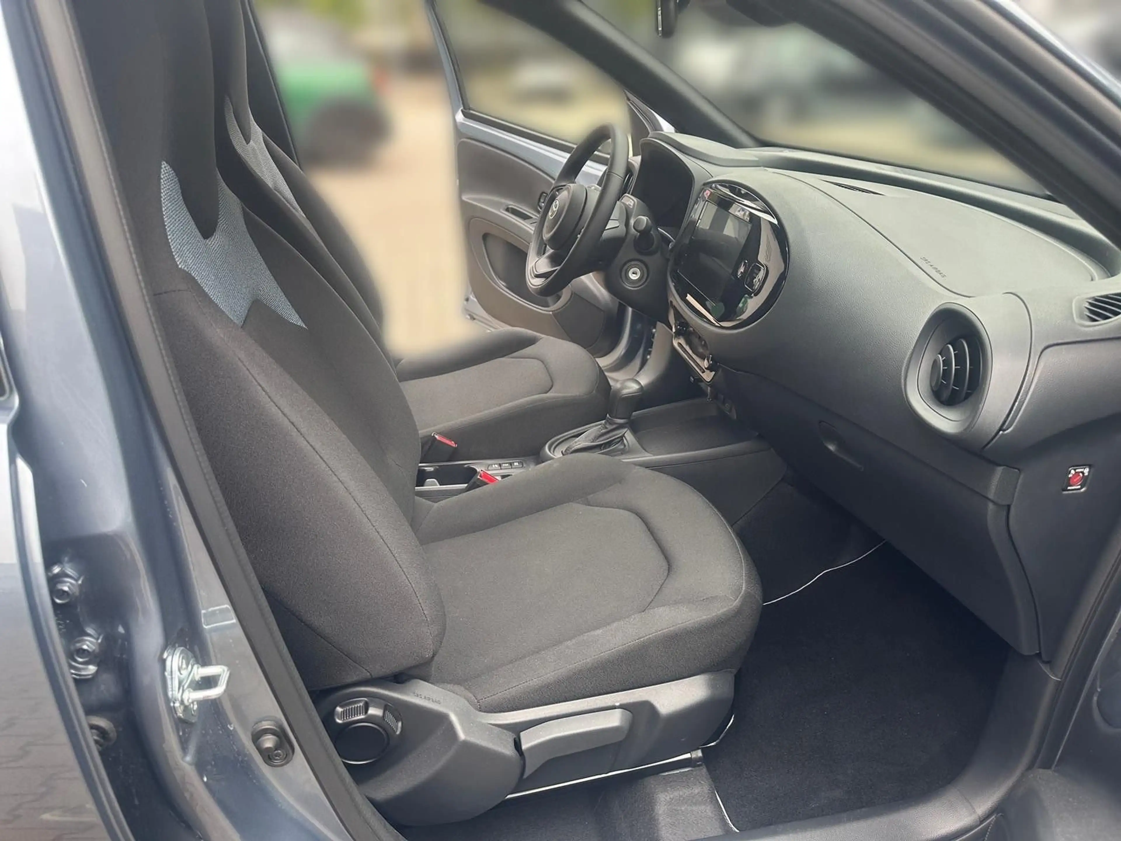 Toyota Aygo X Hybrid Pure +AppleCarplay/AndroidAuto — photo 12