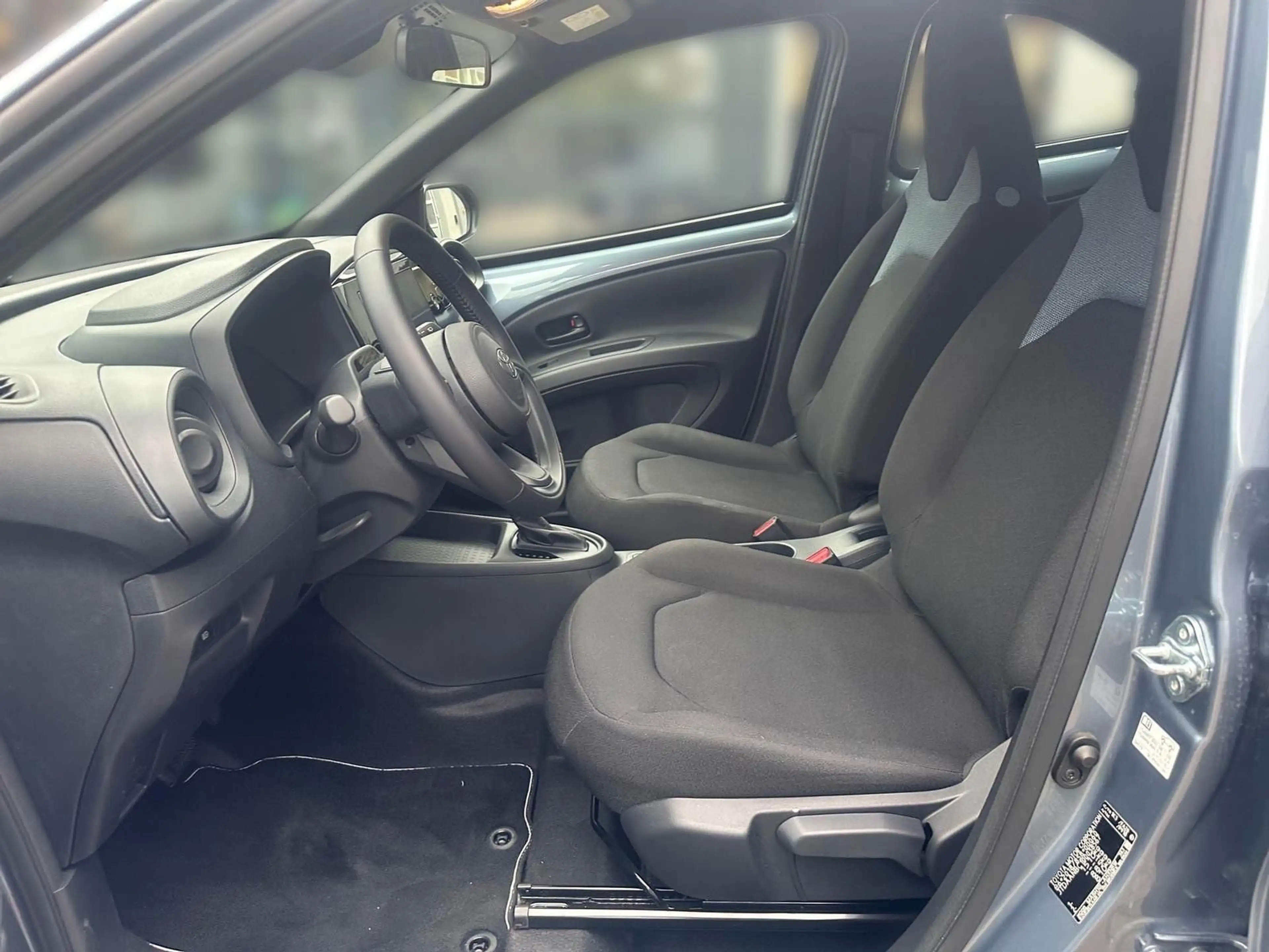 Toyota Aygo X Hybrid Pure +AppleCarplay/AndroidAuto — photo 11