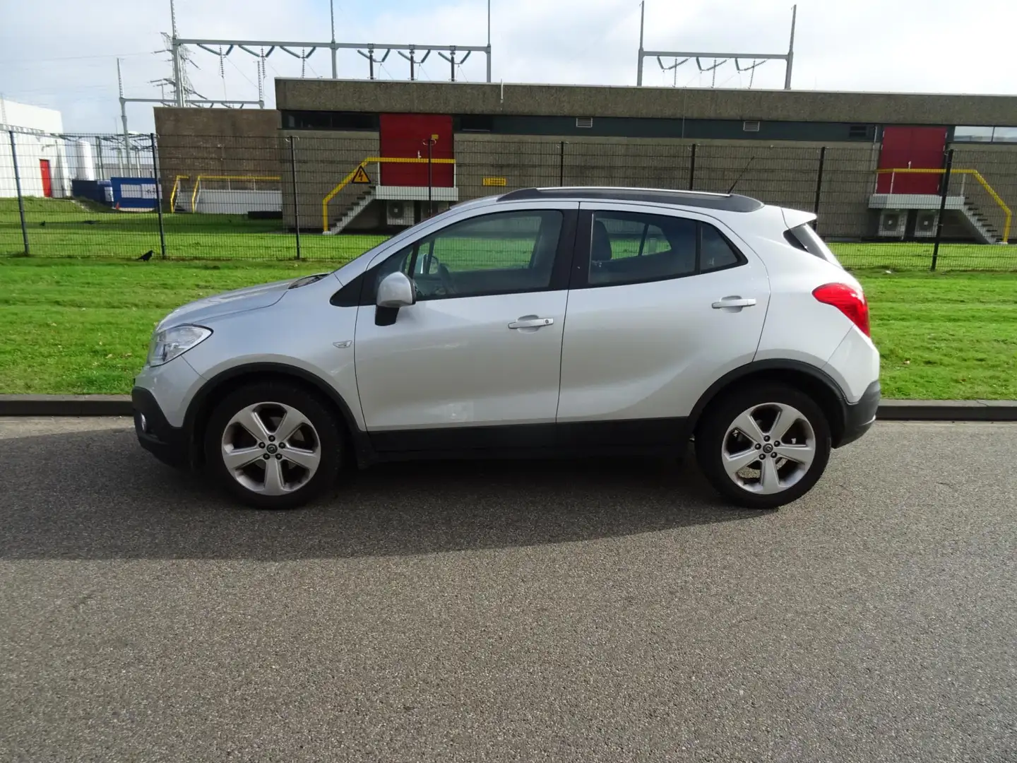 Opel Mokka 1.6 Cosmo 4x4 allroad Grijs - 2