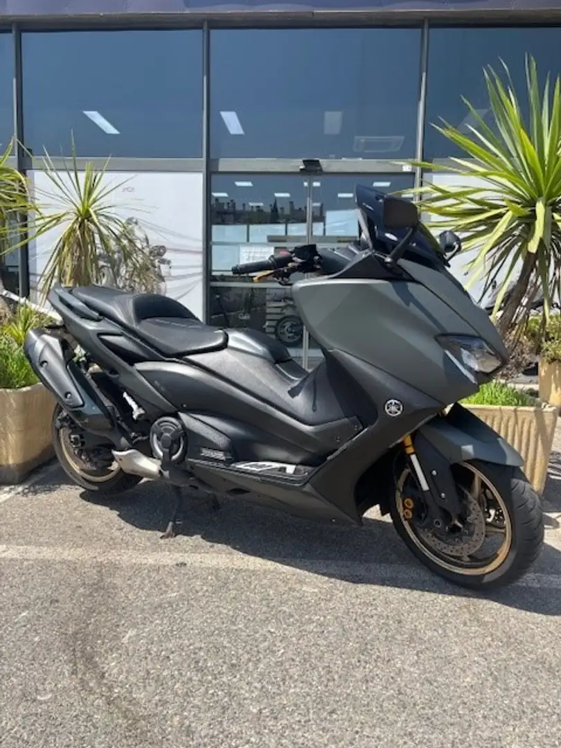 Yamaha TMAX 560 Gris - 1