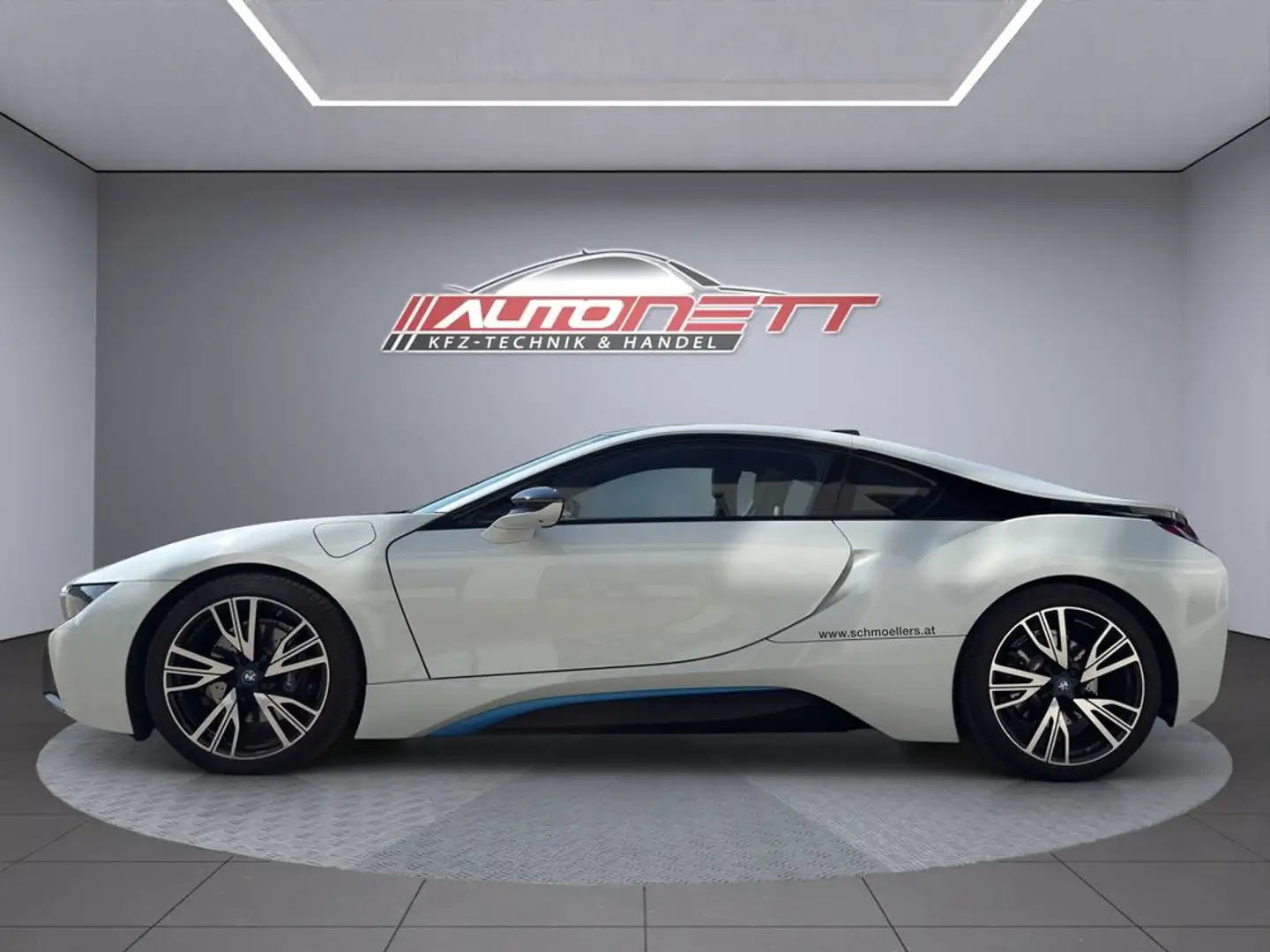 BMW i8 eDrive PHEV Basic Белый - 2