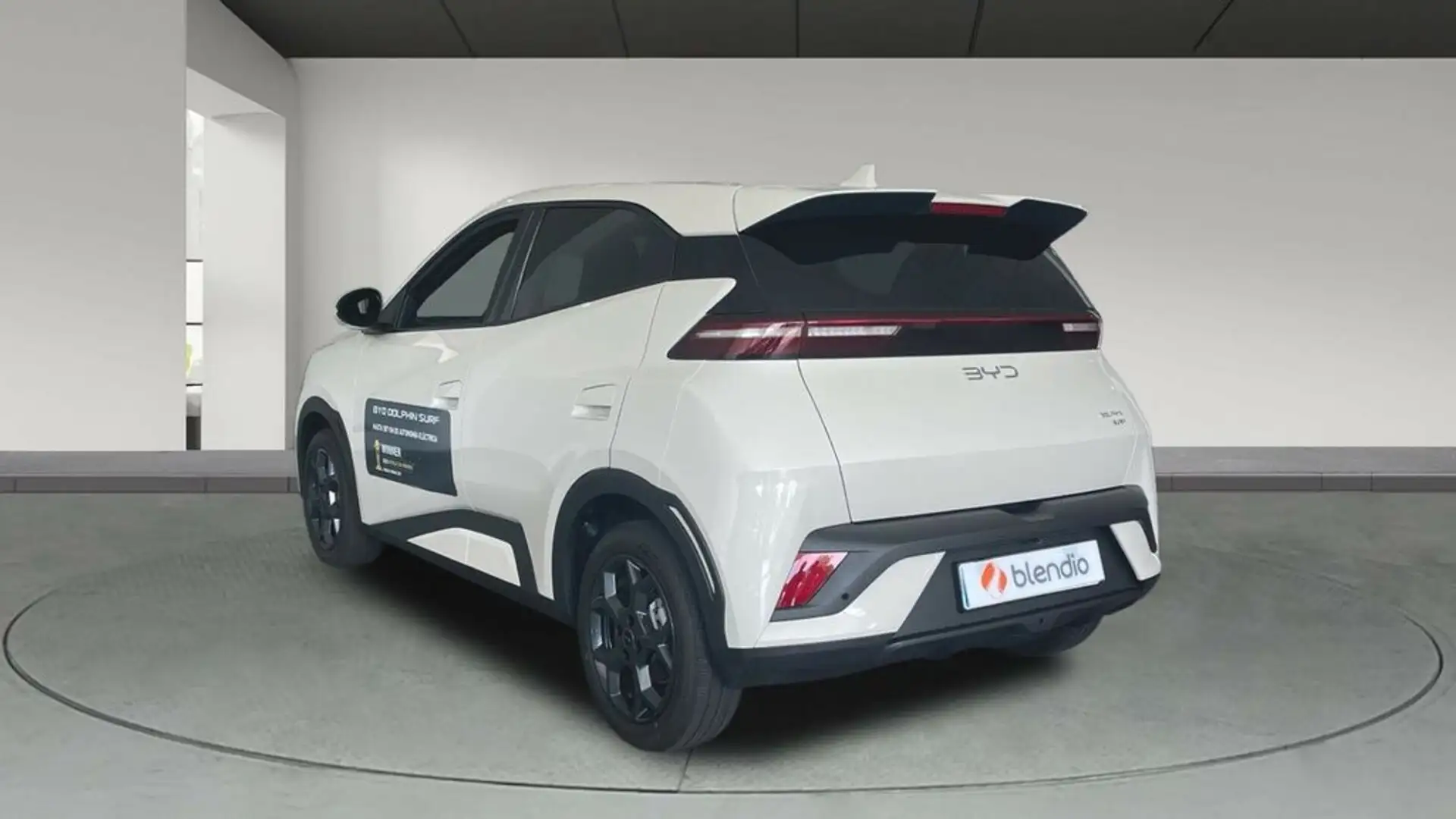 BYD Dolphin Surf BEV 43KWH COMFORT 156 5P Wit - 2