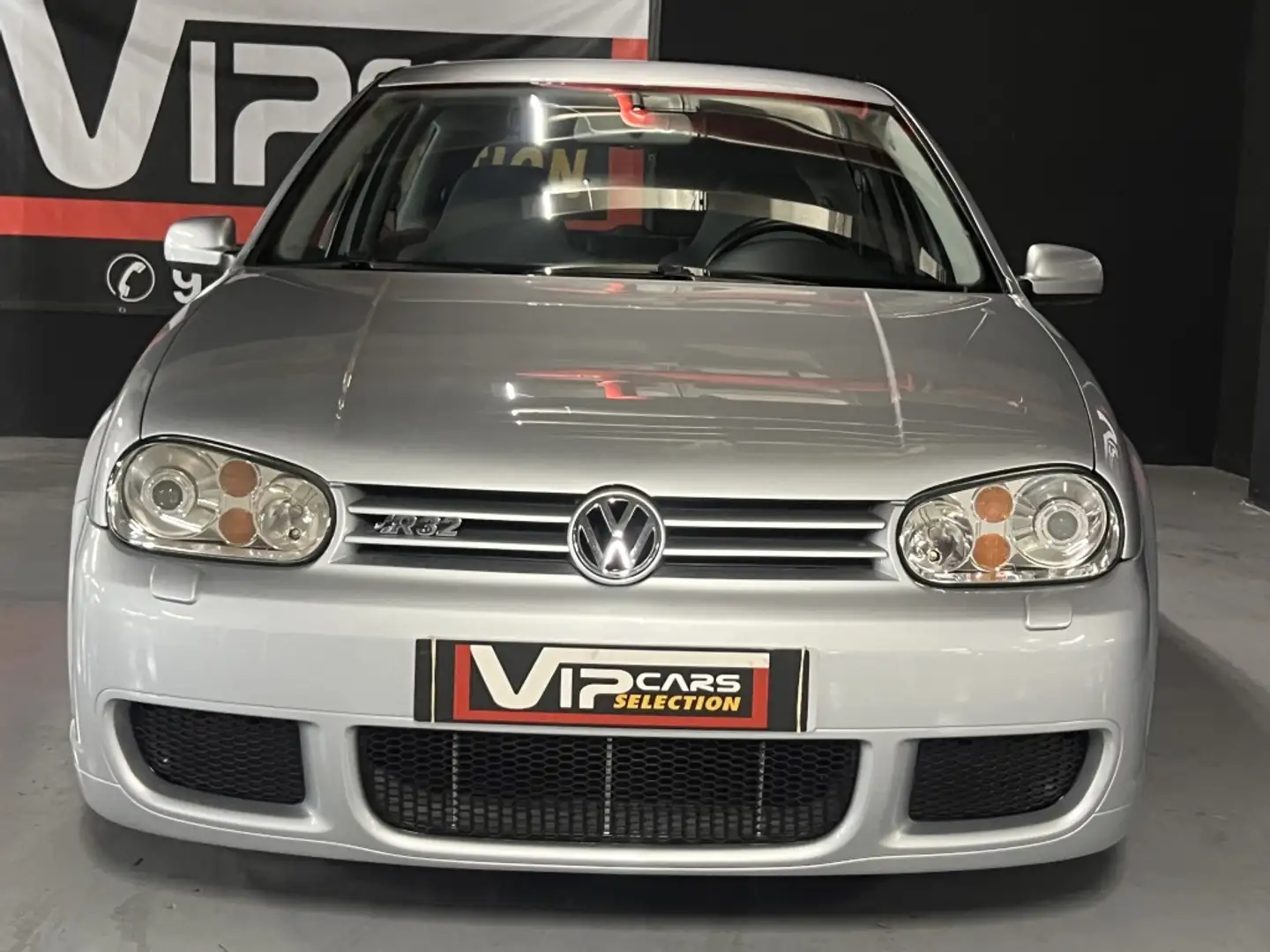 Volkswagen Golf R32 Gri - 2