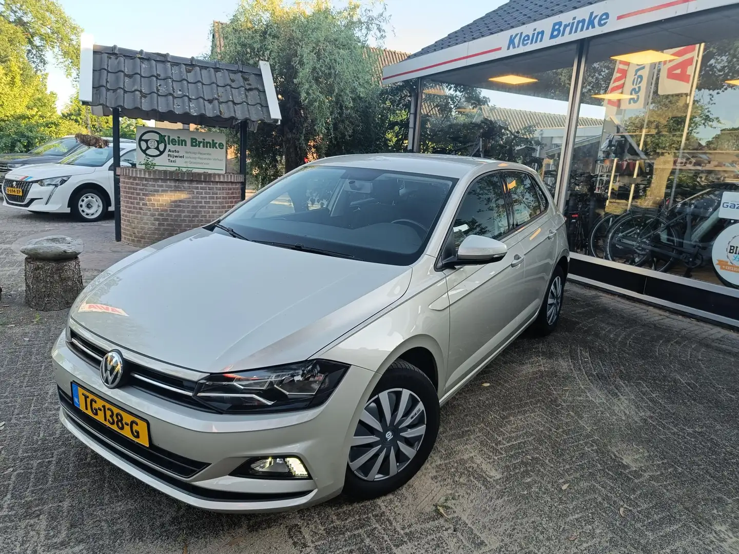 Volkswagen Polo 1.0 TSI Comfortline Grijs - 1