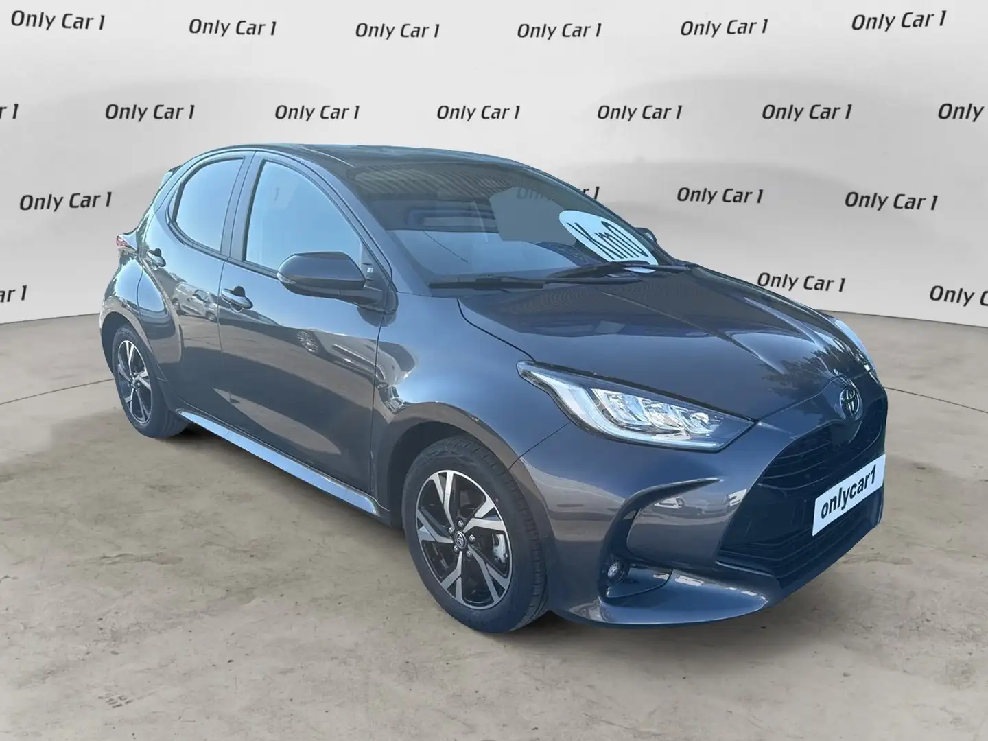 Toyota Yaris Yaris 1.5 Hybrid 5 porte Trend Gris - 1