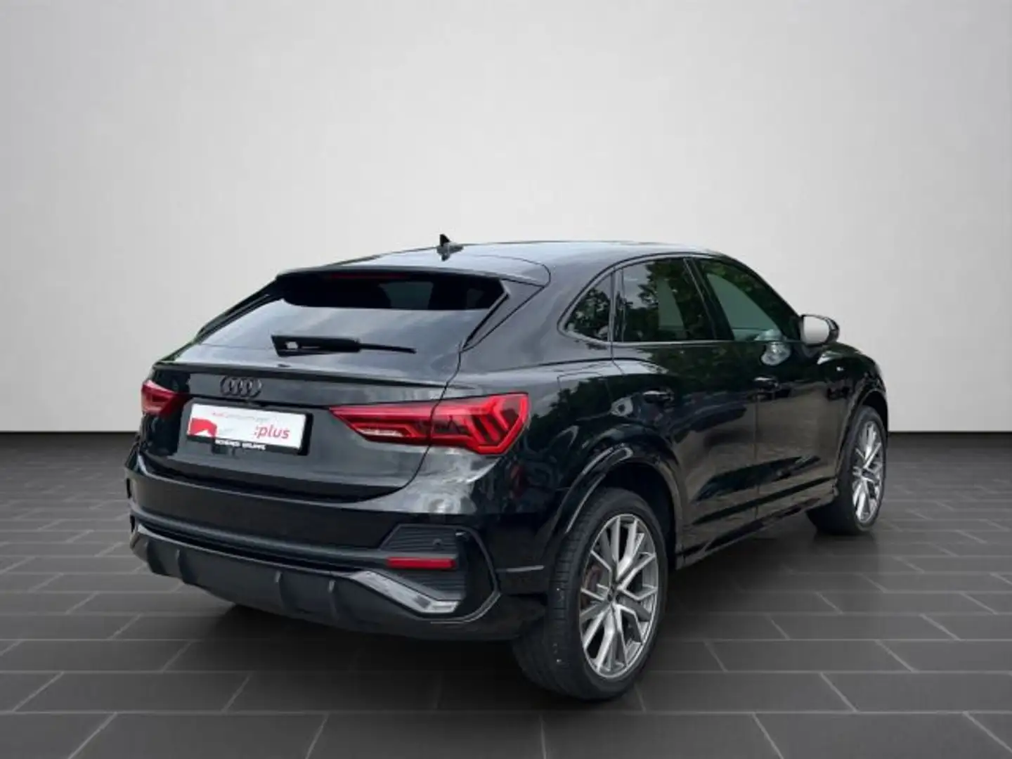 Audi Q3 S line 45 AHK SONOS 2xS-LINE Zwart - 2