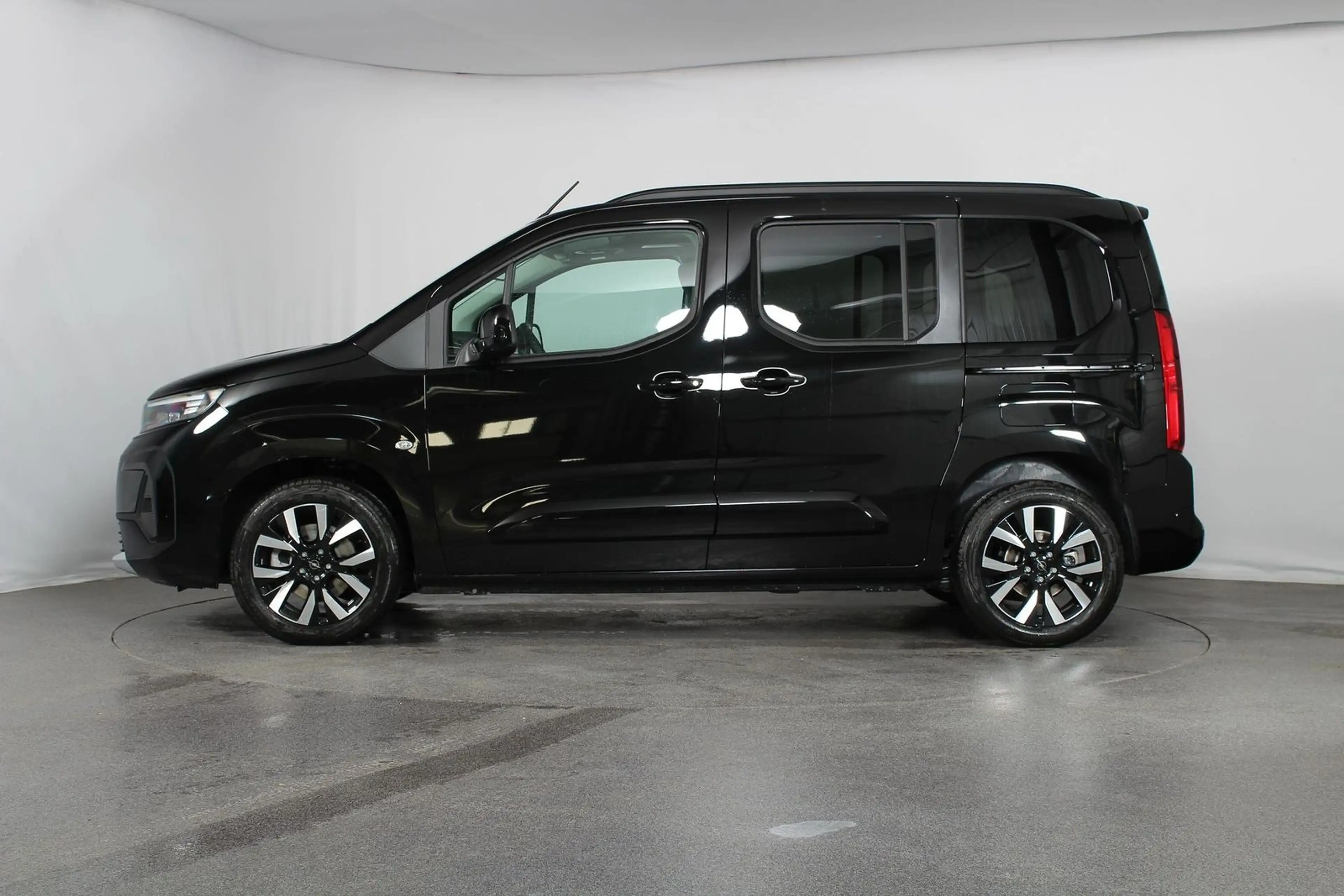Opel Combo Life GS Stand-Hzg|AHK|RFK|PANO|Matrix|N... — photo 2