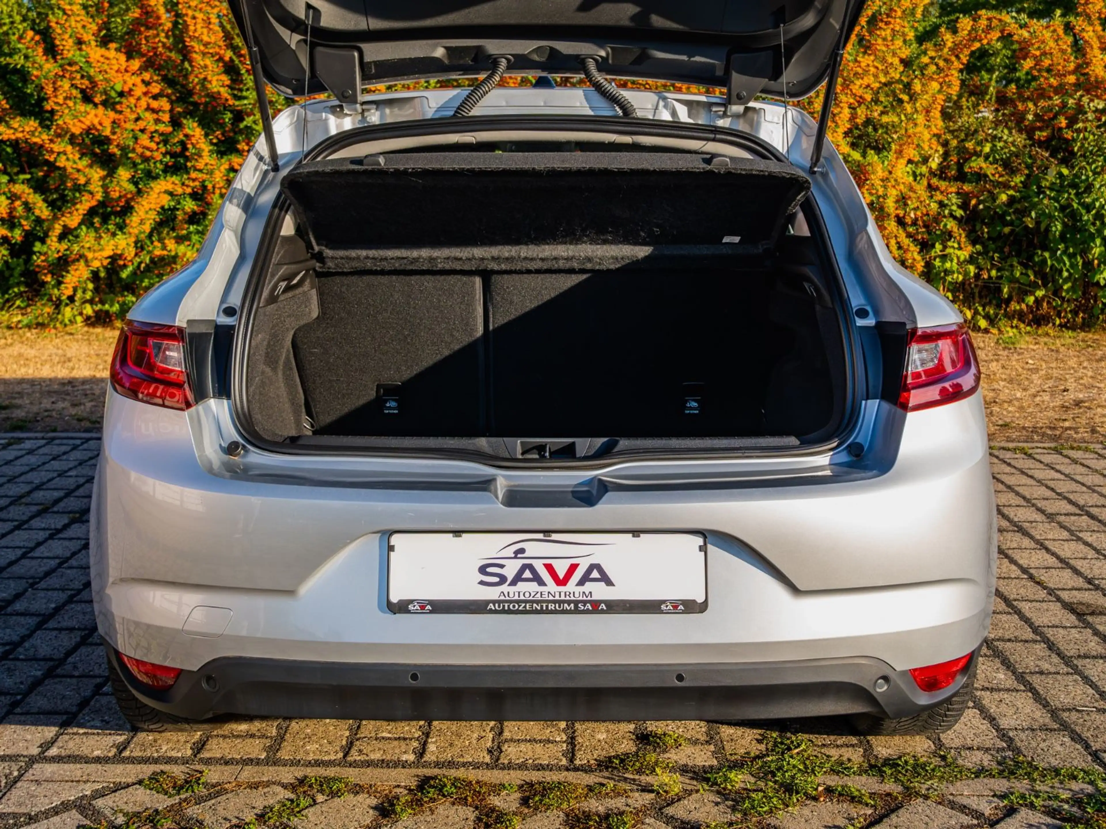 Renault Megane IV Lim. 5-trg./ TÜV NEU — photo 7