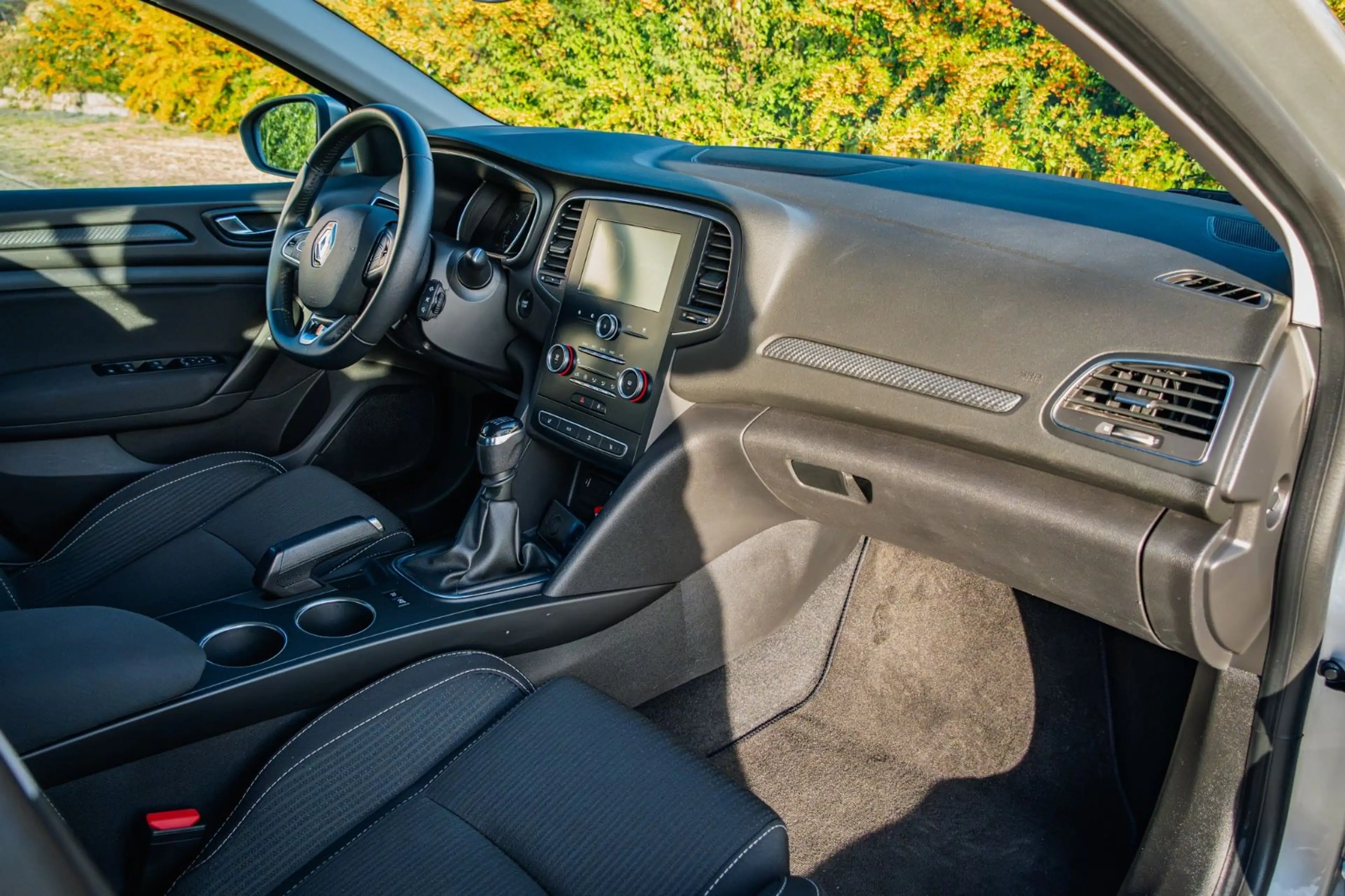 Renault Megane IV Lim. 5-trg./ TÜV NEU — photo 13