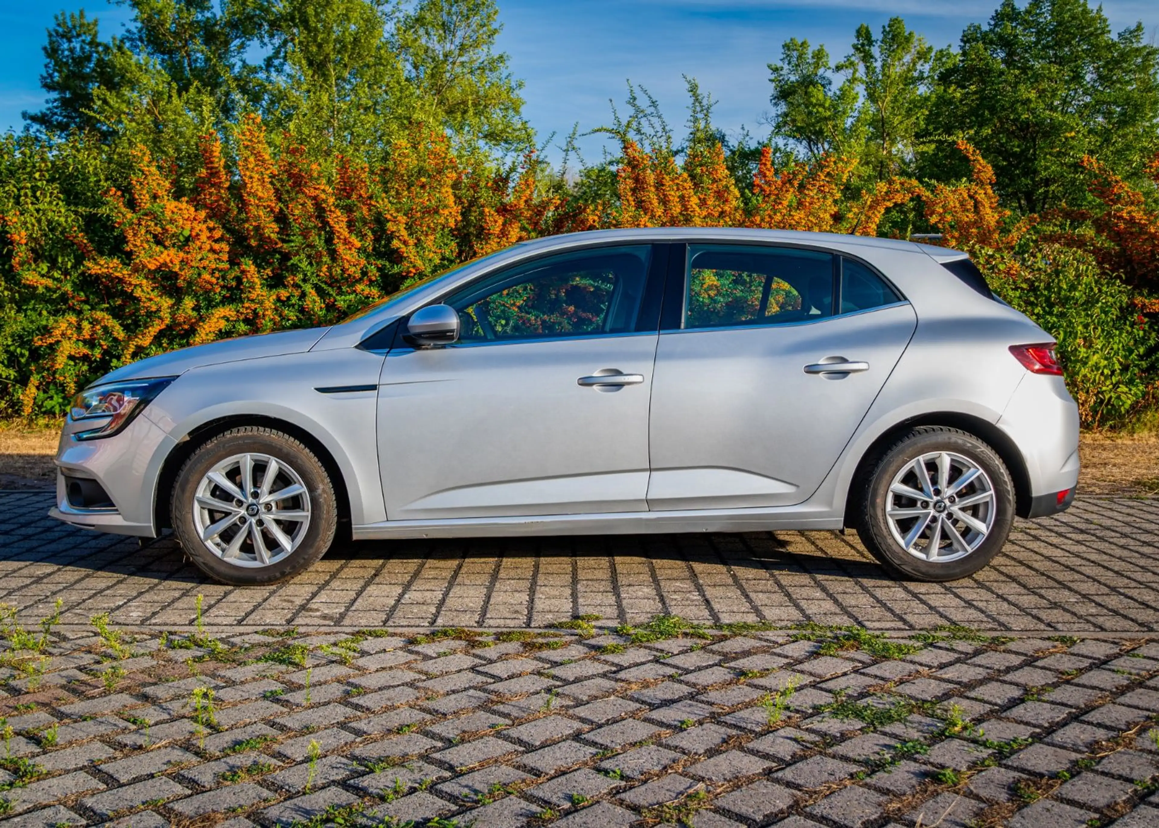 Renault Megane IV Lim. 5-trg./ TÜV NEU — photo 9