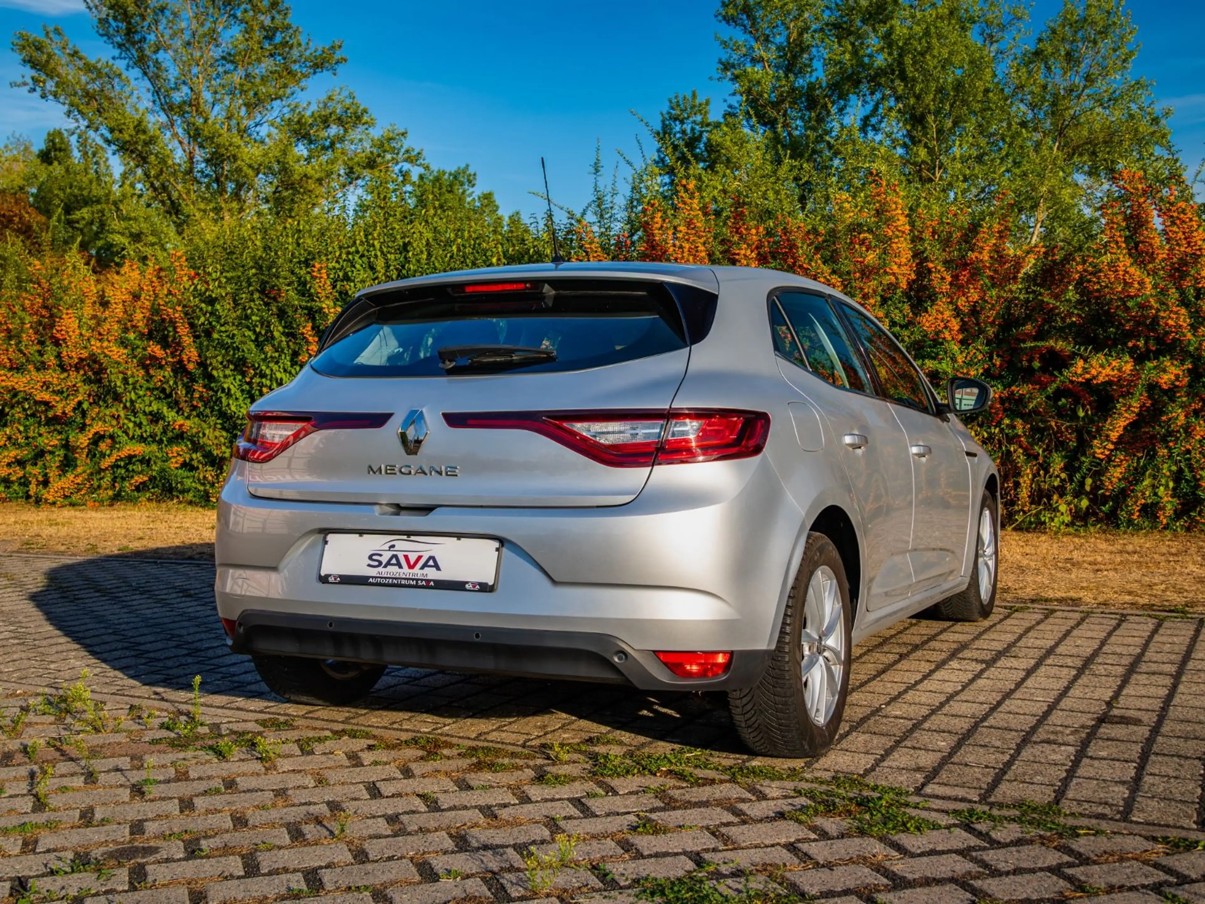 Renault Megane IV Lim. 5-trg./ TÜV NEU — photo 5