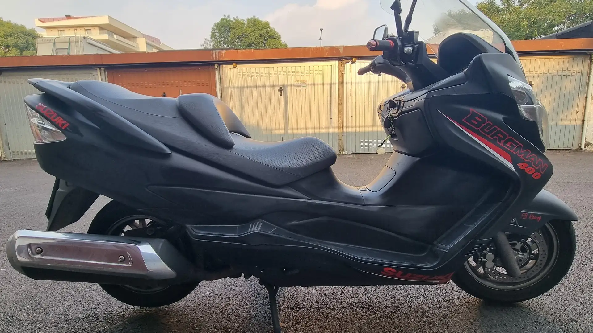 Suzuki Burgman 400 Schwarz - 2