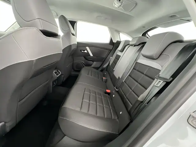 Citroen C4 view 8