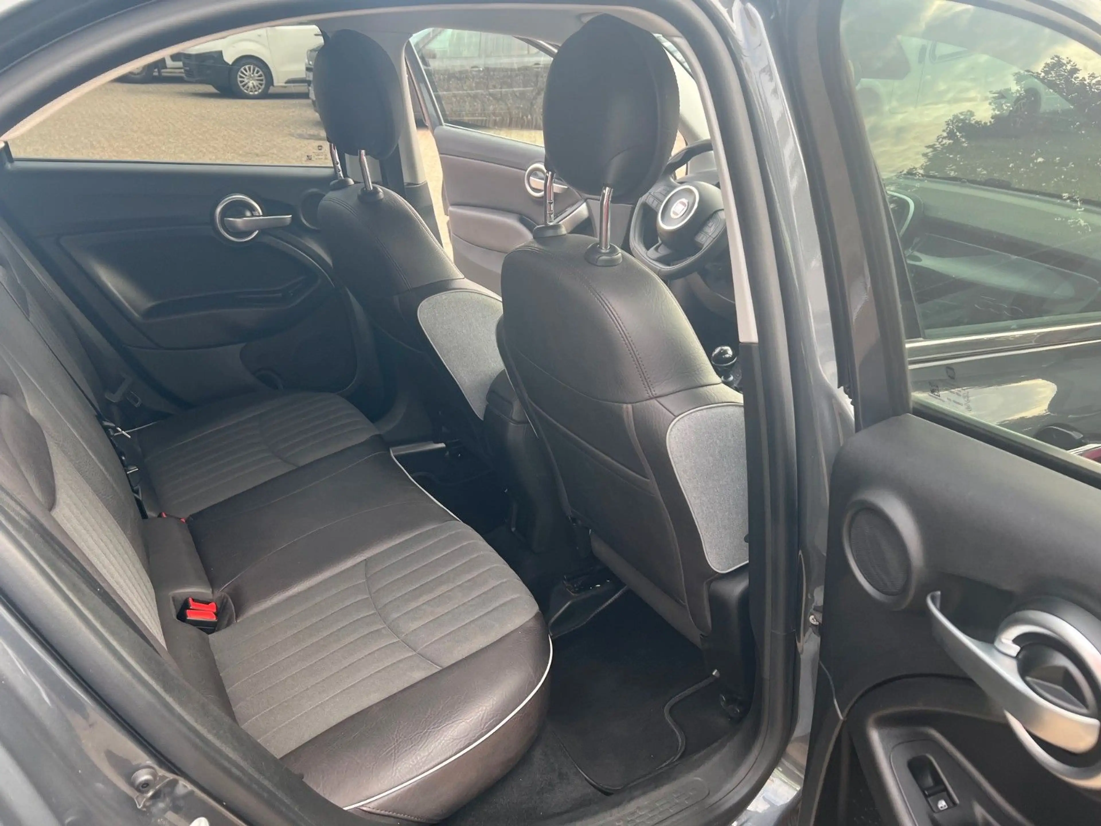 Fiat 500X Lounge 1.6 Navi — photo 9