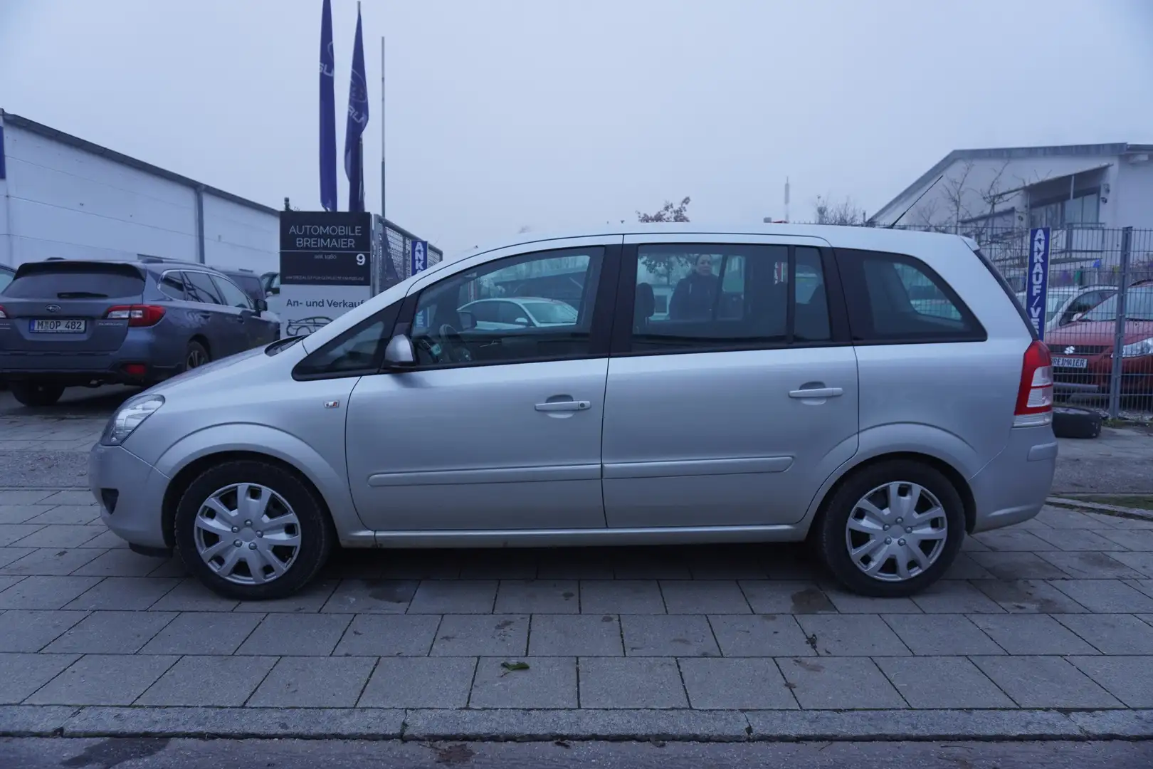 Opel Zafira Zafira 1.8 EDITION*TÜV NEU*AHK*7 SITZER*ZR GEW. Silber - 2
