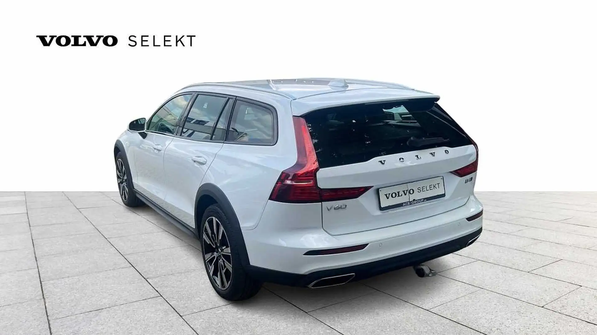 Volvo V60 Cross Country Pro , B4 AWD mild hybrid Blanc - 2