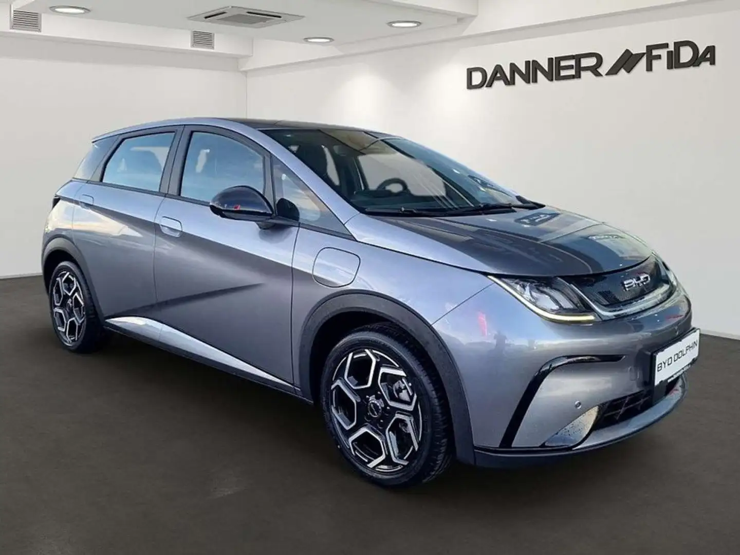 BYD Dolphin 60,4 kWh Comfort (AKTIONSPREIS) Grau - 2