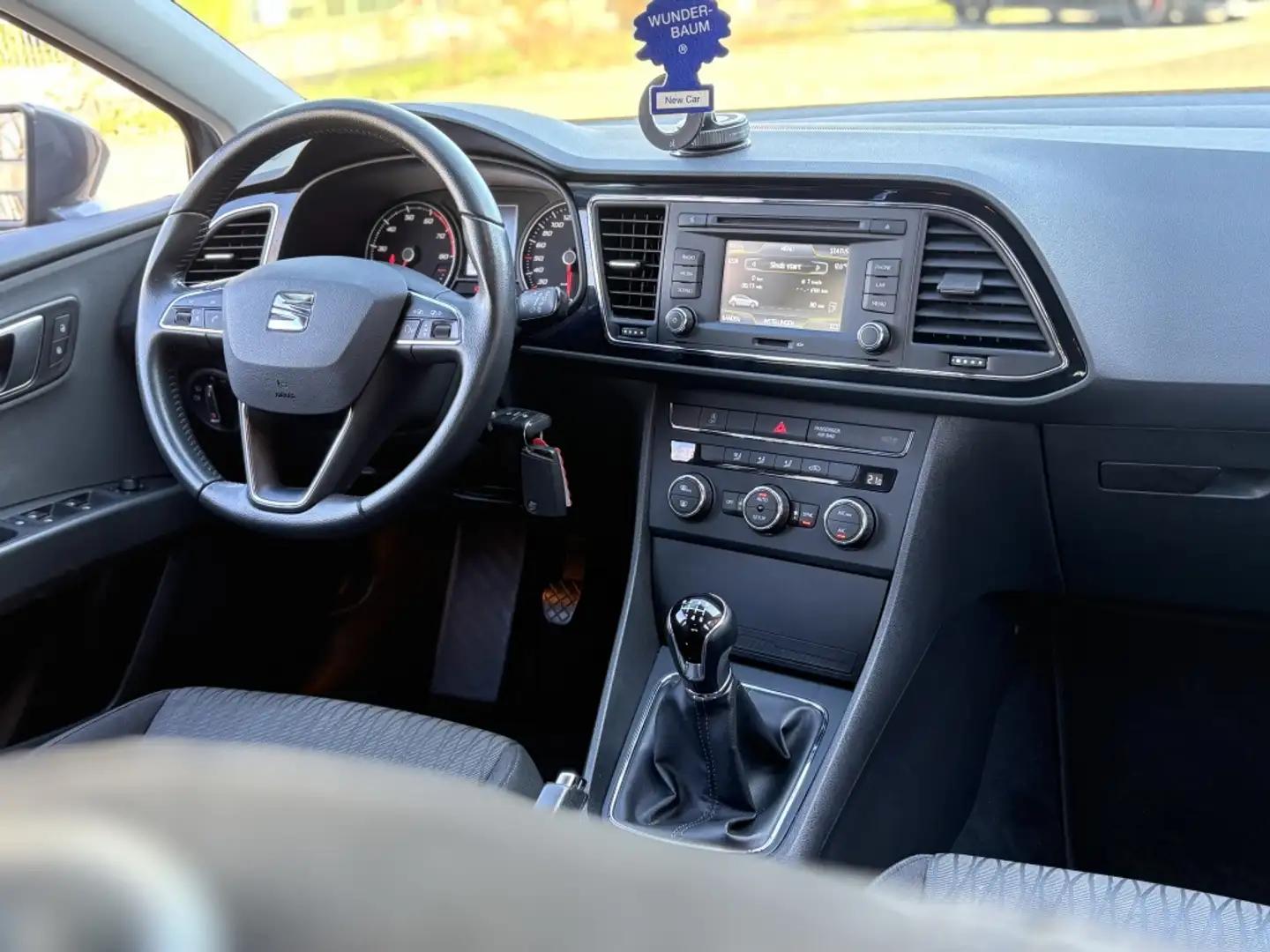 SEAT Leon 1.2 TSI Style Clima Cruise Lmv Elek.R Grau - 2