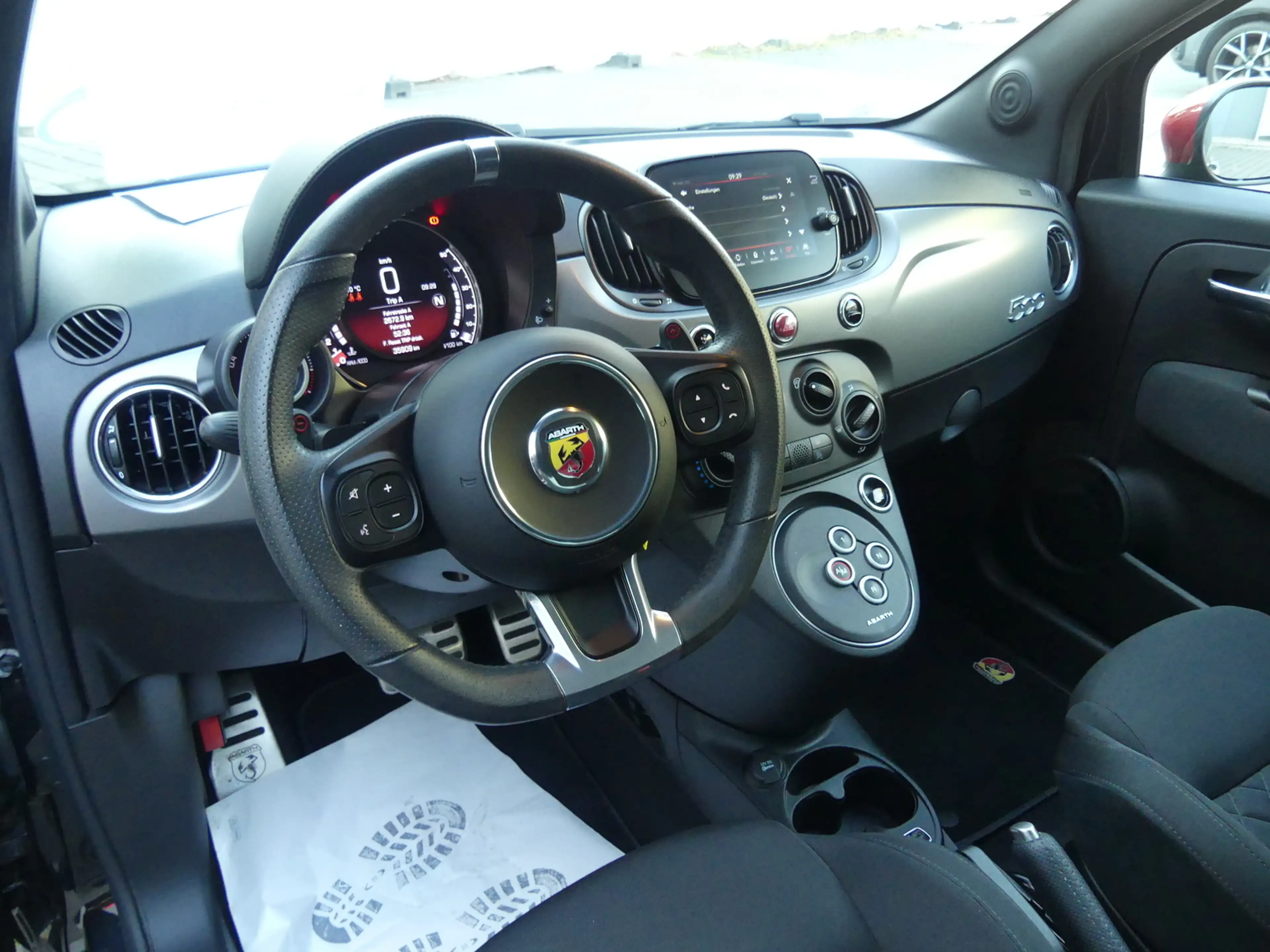 Abarth 595 1,4 TURBO AUTOM/KLIMA/PDC/SITZHZG — photo 9