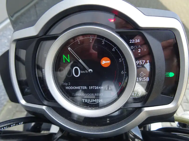 Triumph Scrambler - foto 4