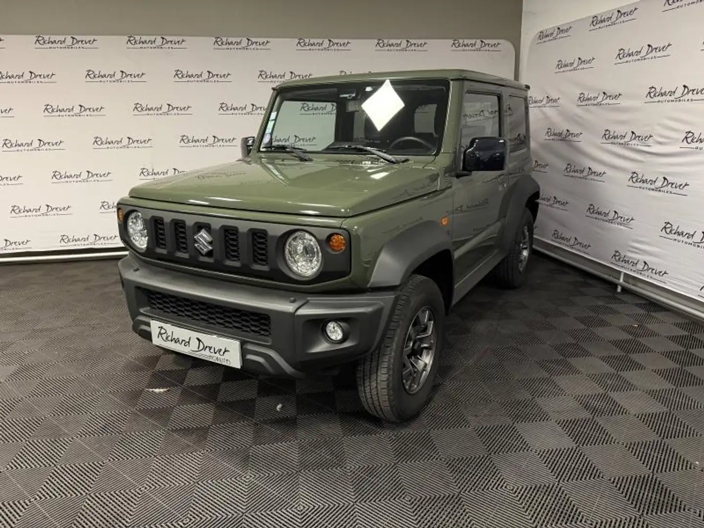 Suzuki Jimny 1.5 VVT 102ch Pack Vert - 1