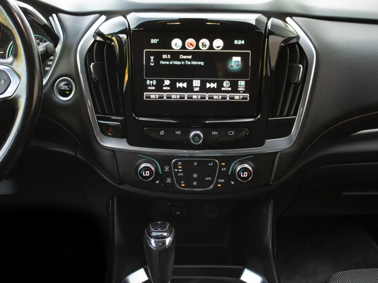 Chevrolet Traverse снимка Chevrolet Traverse