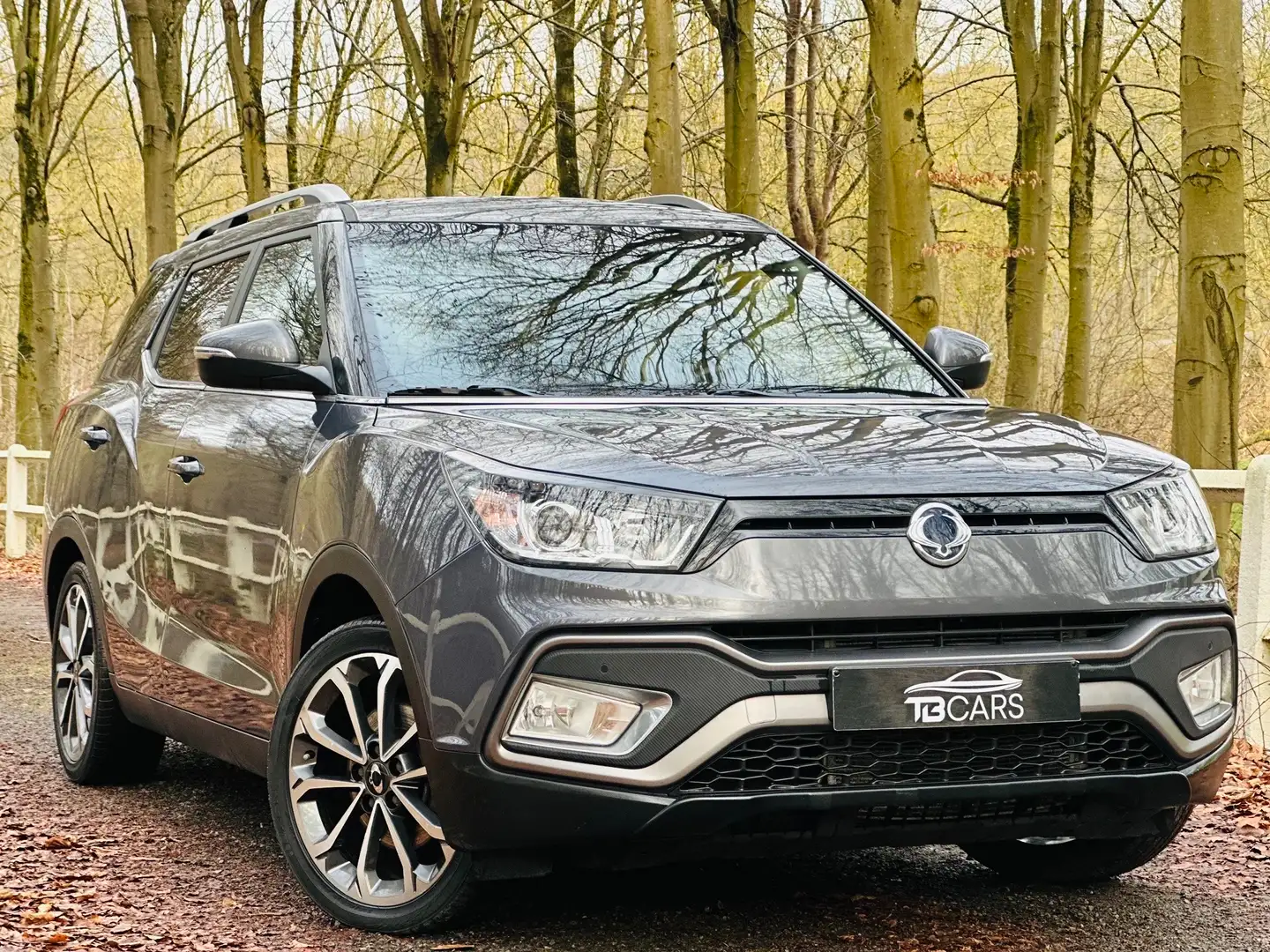 SsangYong XLV /// BOITE AUTOMATIQUE \\\ Gris - 2