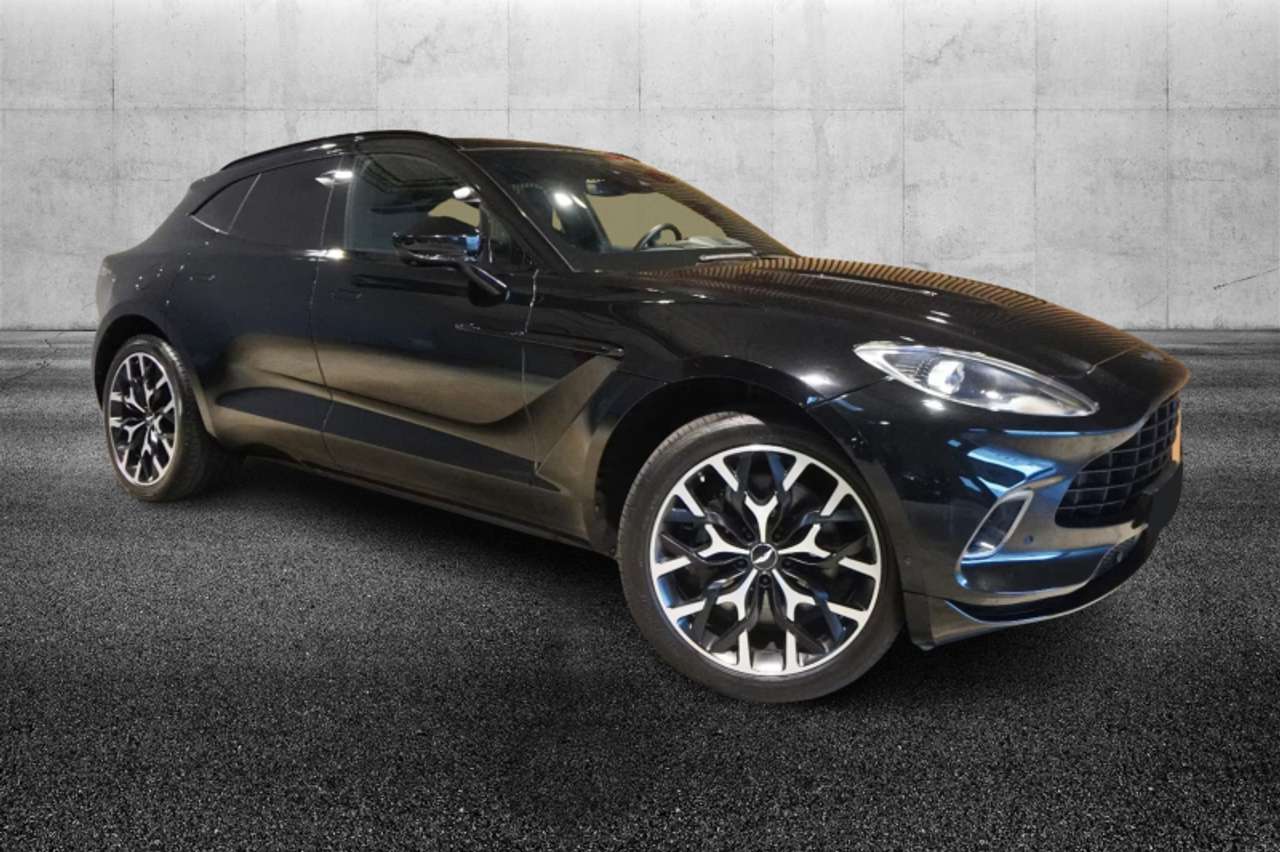 Aston Martin DBX