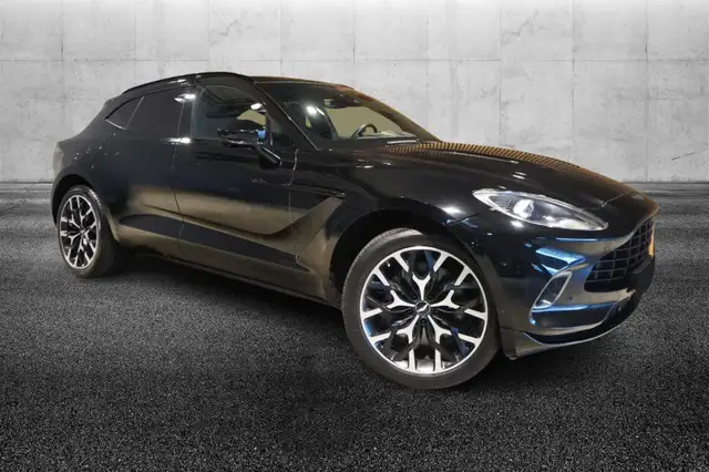 Aston Martin DBX