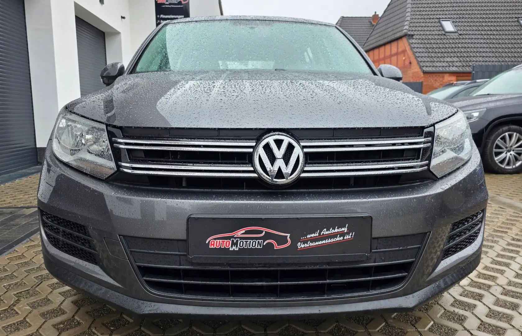 Volkswagen Tiguan 1.4 TSI BlueMotion*Trend & Fun*S-Heft* Grau - 1