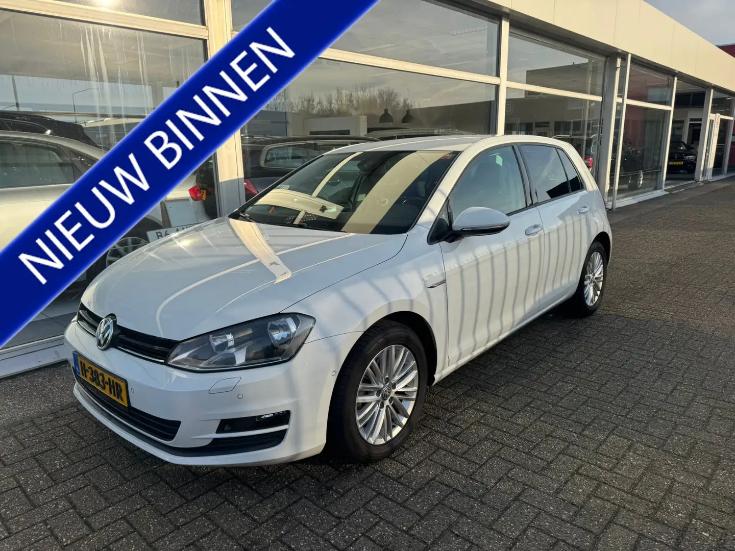 Volkswagen Golf 1.4 TSI Highline | Automaat | Dealer onderhouden | Bianco - 1
