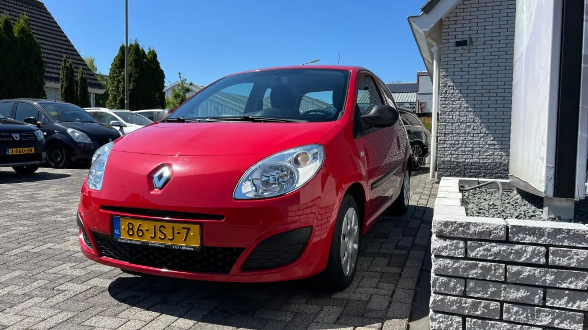 Renault Twingo 1.2 Authentique Rouge - 2