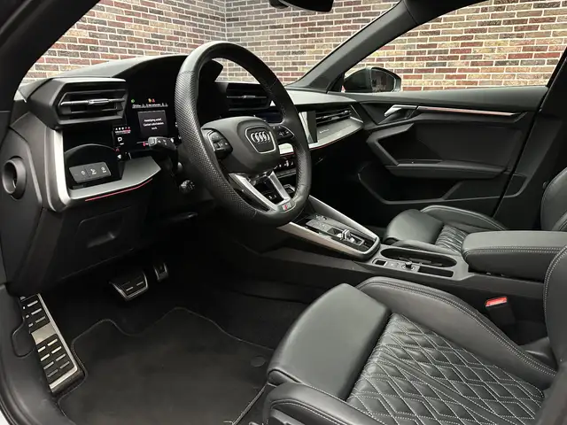 Audi S3 view 3