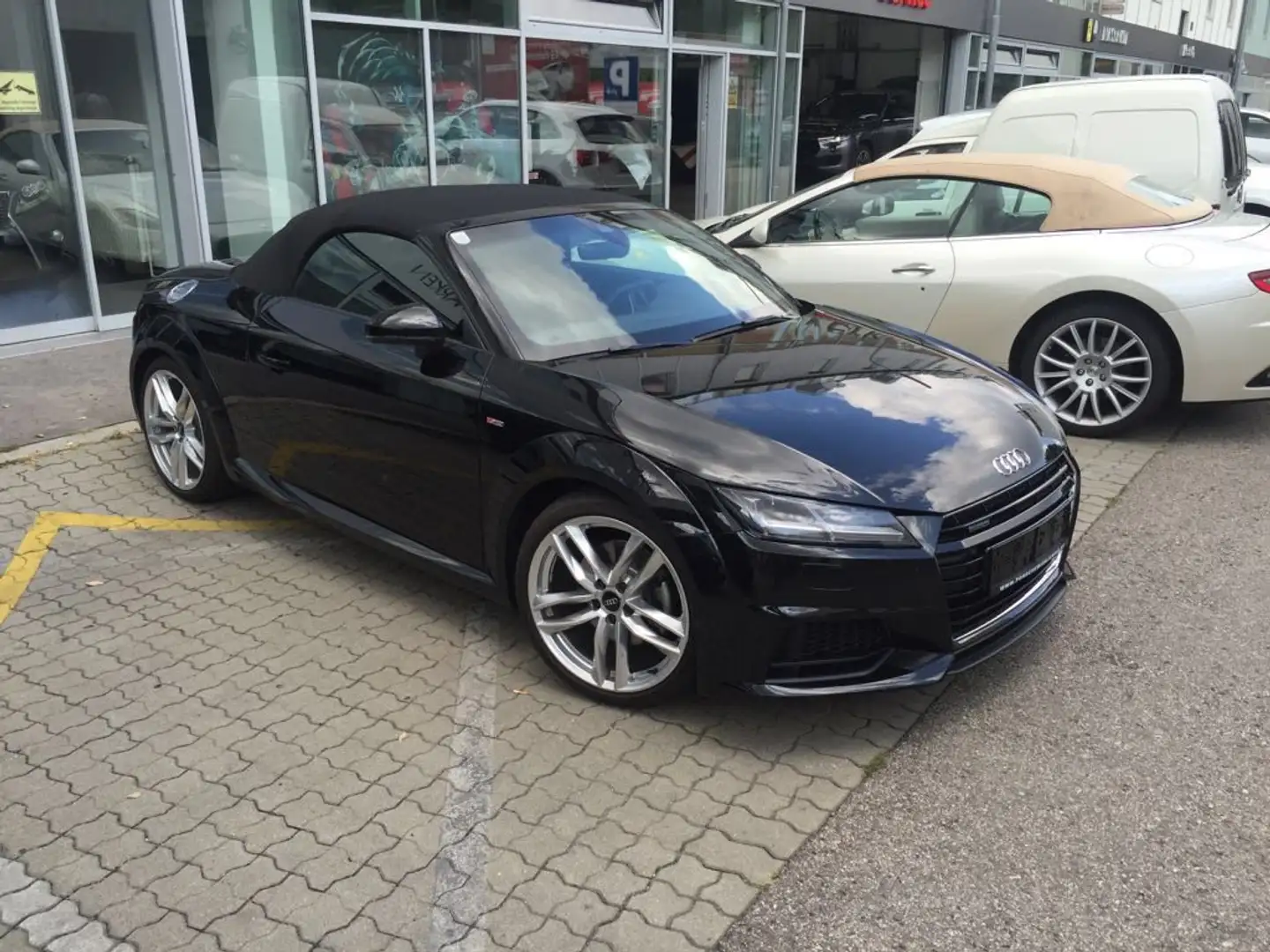 Audi TT 2.0 TFSI quattro Schwarz - 1