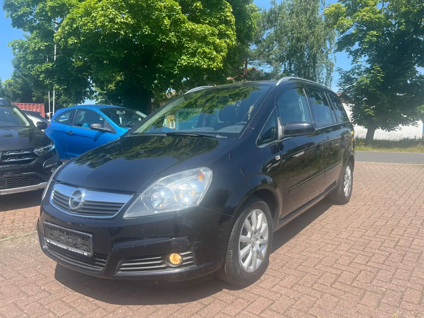 Opel Zafira B*TÜV/AU NEU* GEPFLEGT*7SITZER Schwarz - 1