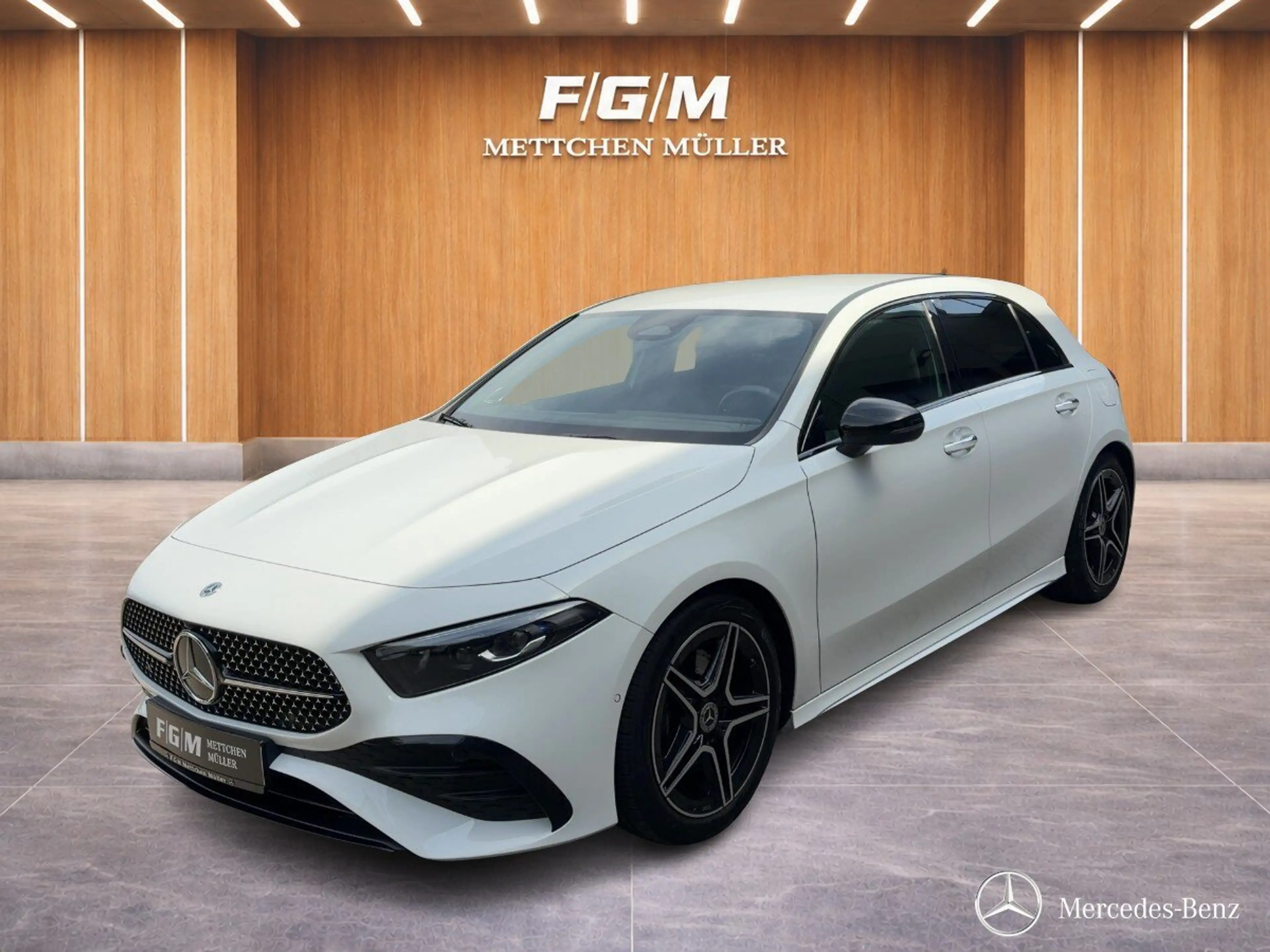 Mercedes-Benz A 220 A 220d Kompaktlimousine AMG-LINE+NIGHT+DISTR.+LED